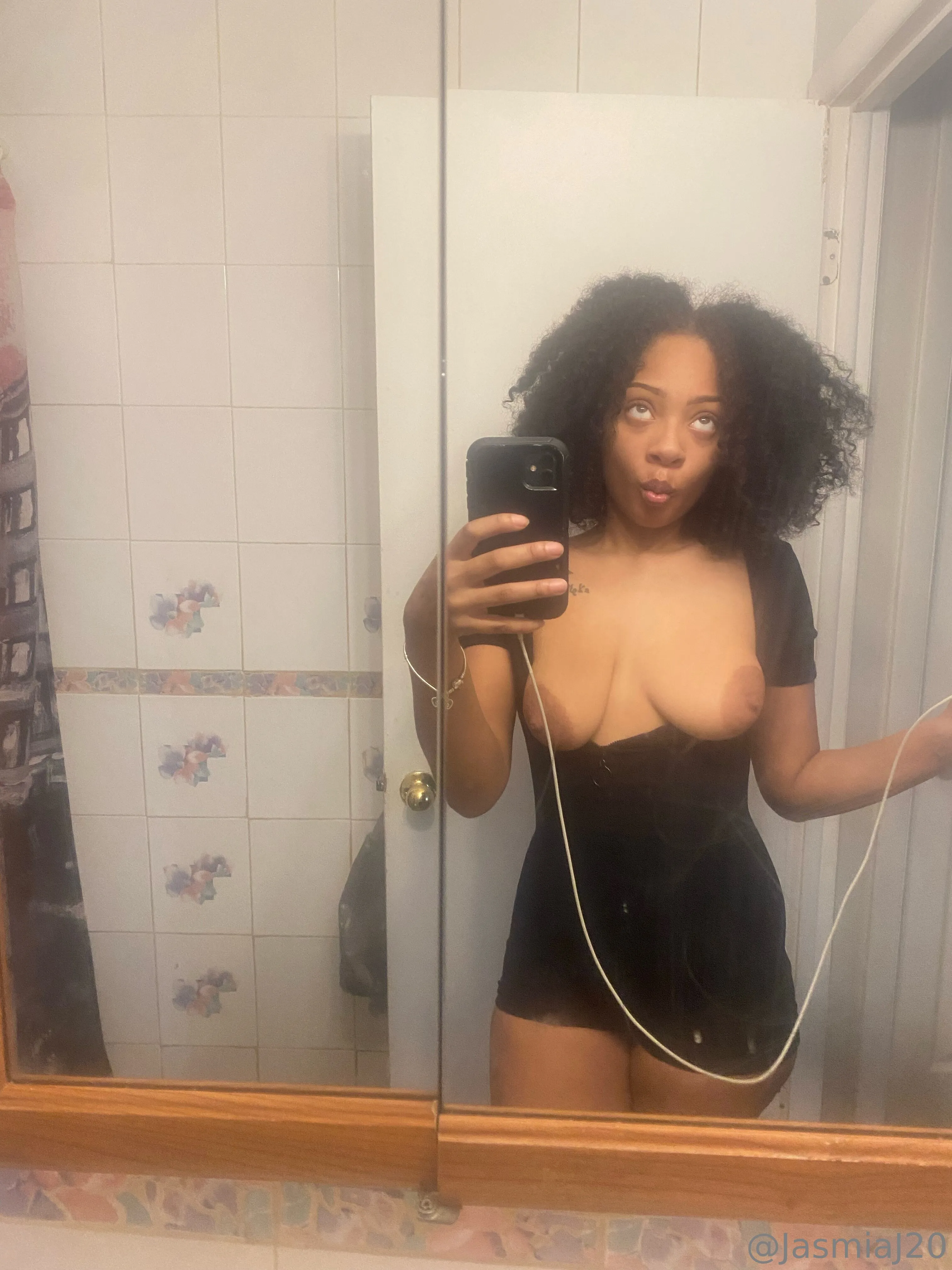 illTRYanythingONCE OnlyFans free account photo 3 - imallyouneed711 nudes and sex tapes