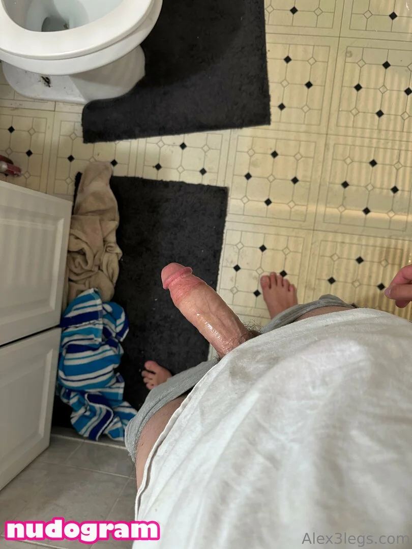 Alex 🖤 OnlyFans free account photo 27 - alex3legs nudes and sex tapes