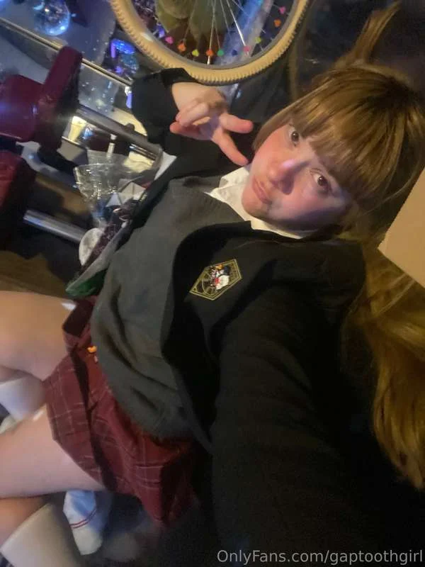 gaptoothgirl OnlyFans free account photo 17 - gaptoothgirl nudes and sex tapes