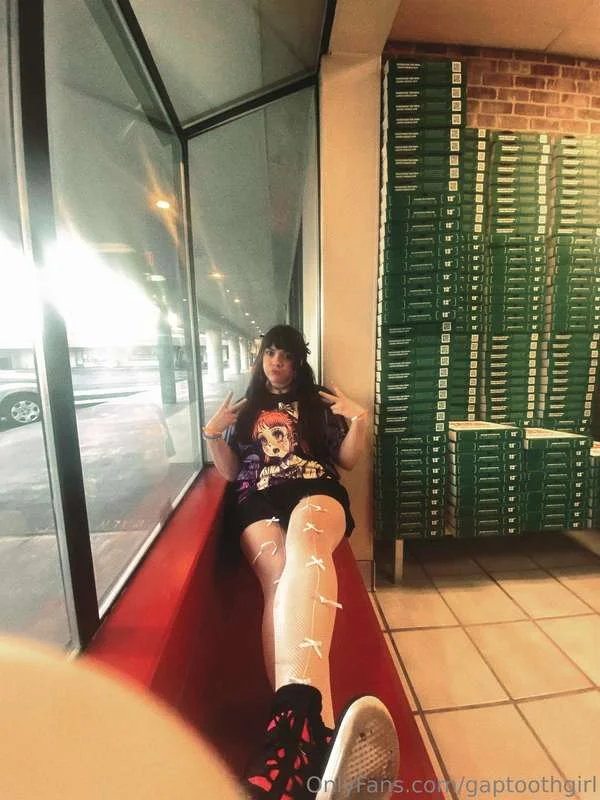 gaptoothgirl OnlyFans free account photo 1 - gaptoothgirl nudes and sex tapes