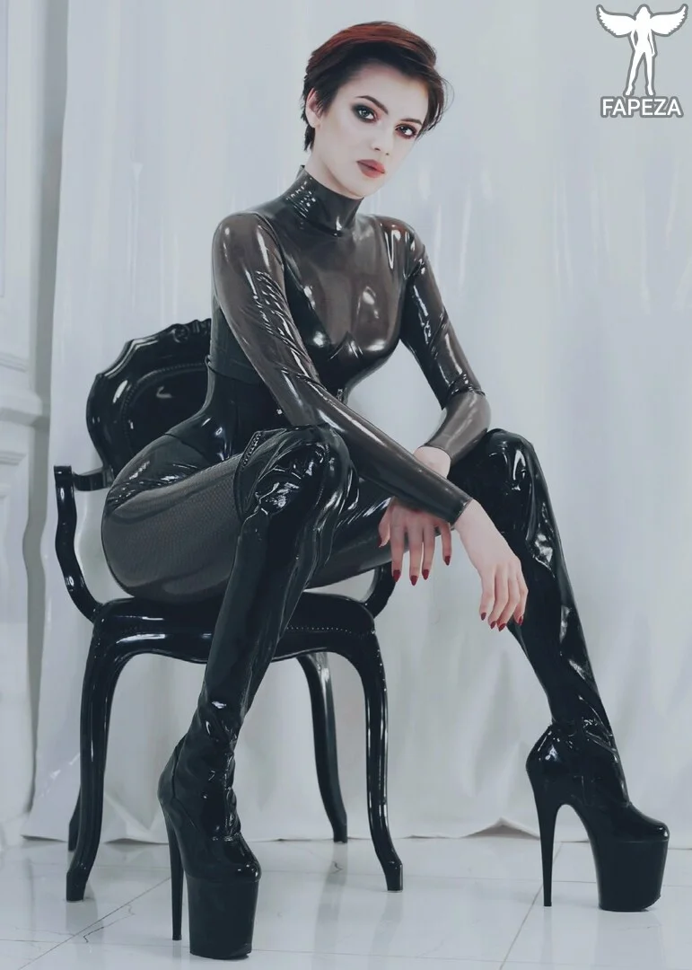 Lady Perse OnlyFans free account photo 18 - lady_perse nudes and sex tapes