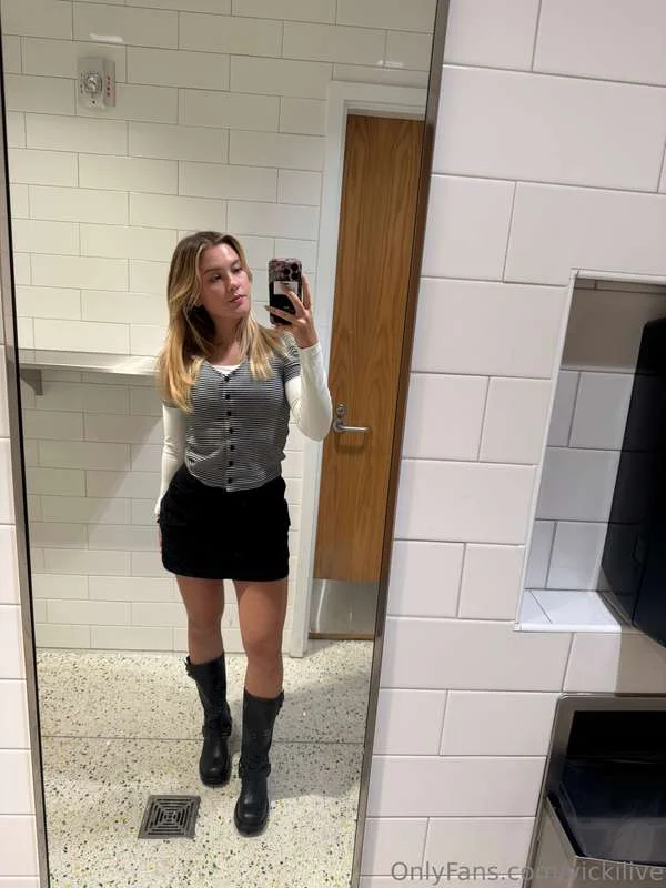 vicki 🍒 OnlyFans free account photo 25 - vickilive nudes and sex tapes