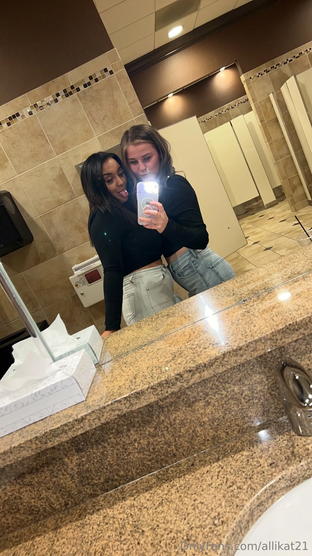 Alli OnlyFans free account photo 5 - allikat21 nudes and sex tapes