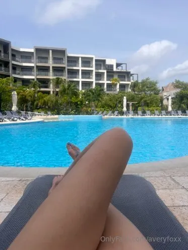 Avery Fox OnlyFans free account photo 6 - averyfoxx nudes and sex tapes