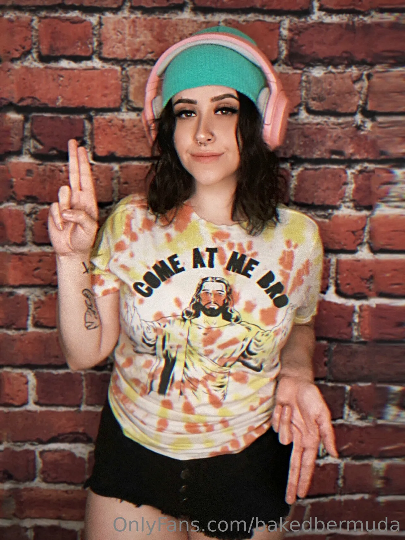 Baked Bermuda OnlyFans free account photo 1 - bakedbermuda nudes and sex tapes