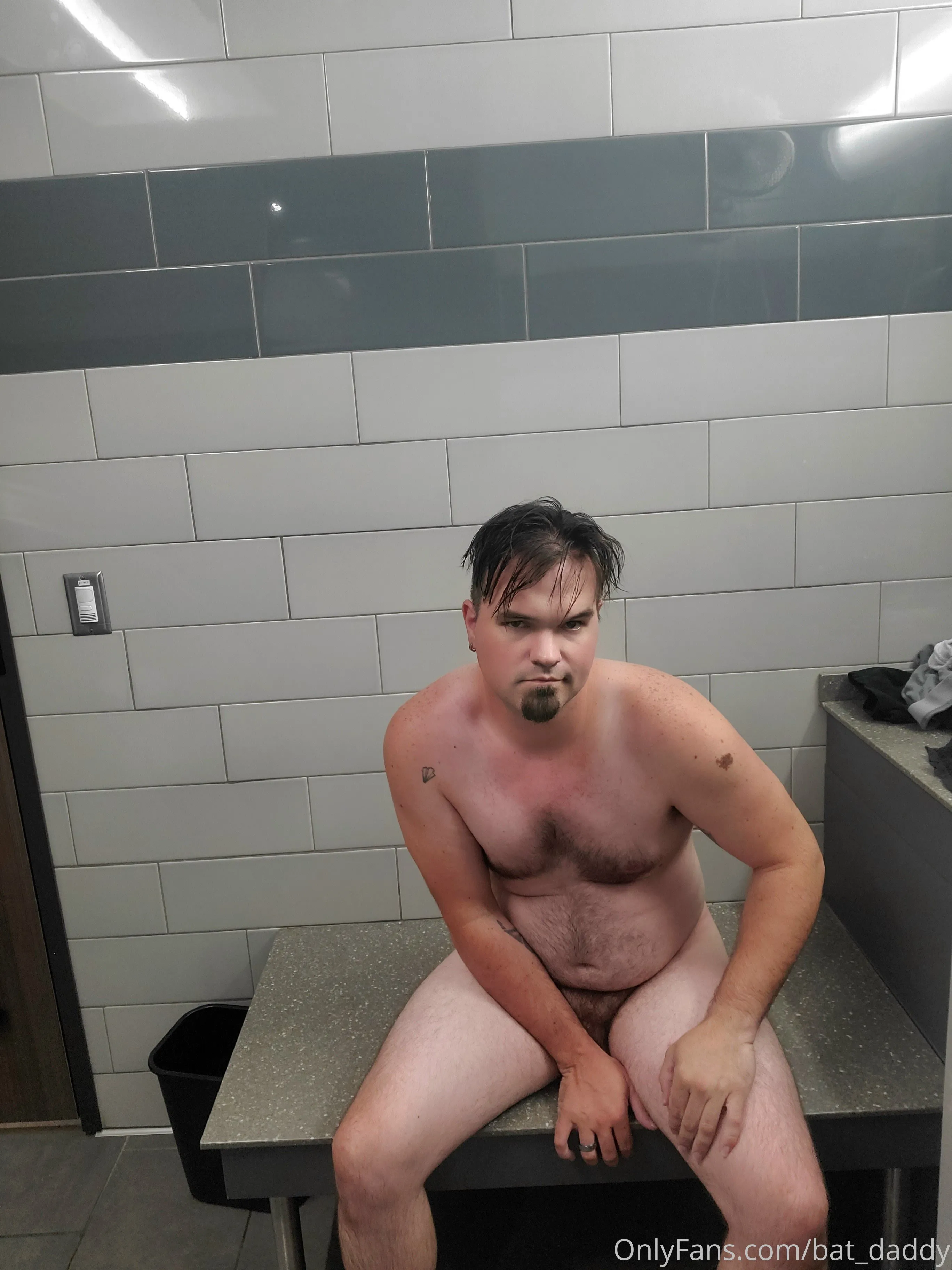 Joshua OnlyFans free account photo 19 - bat_daddy nudes and sex tapes