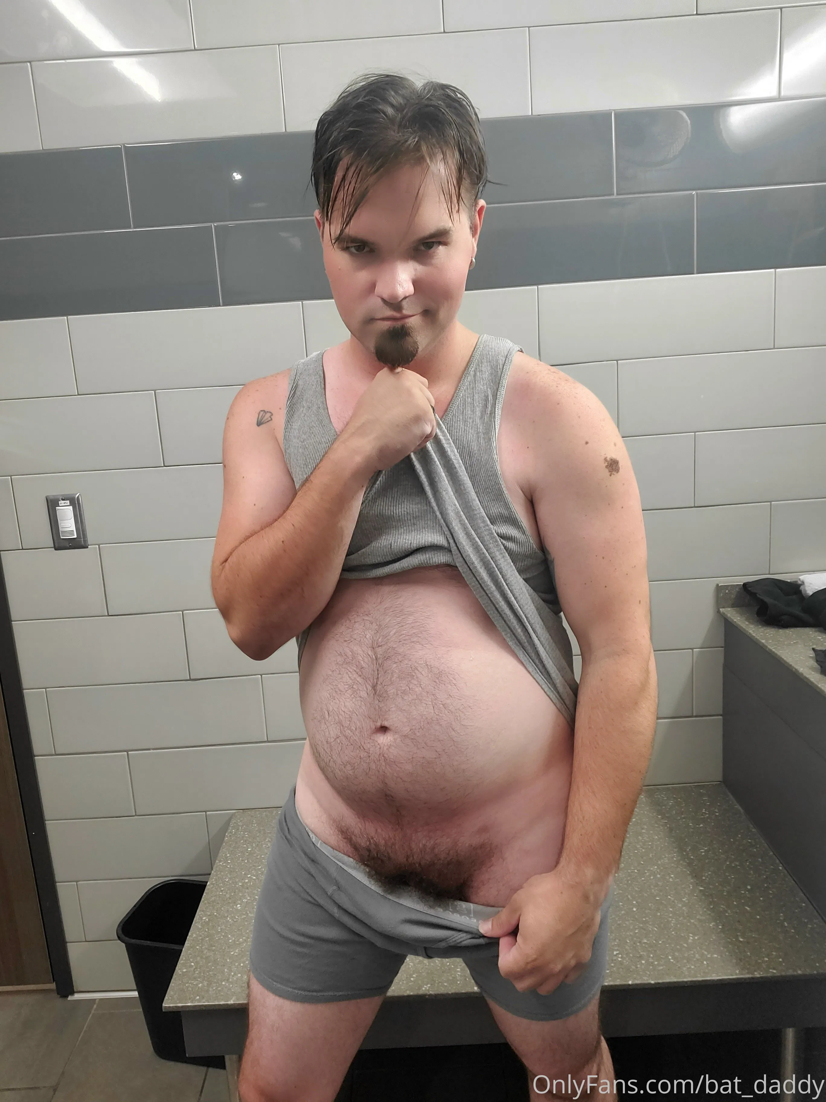 Joshua OnlyFans free account photo 17 - bat_daddy nudes and sex tapes