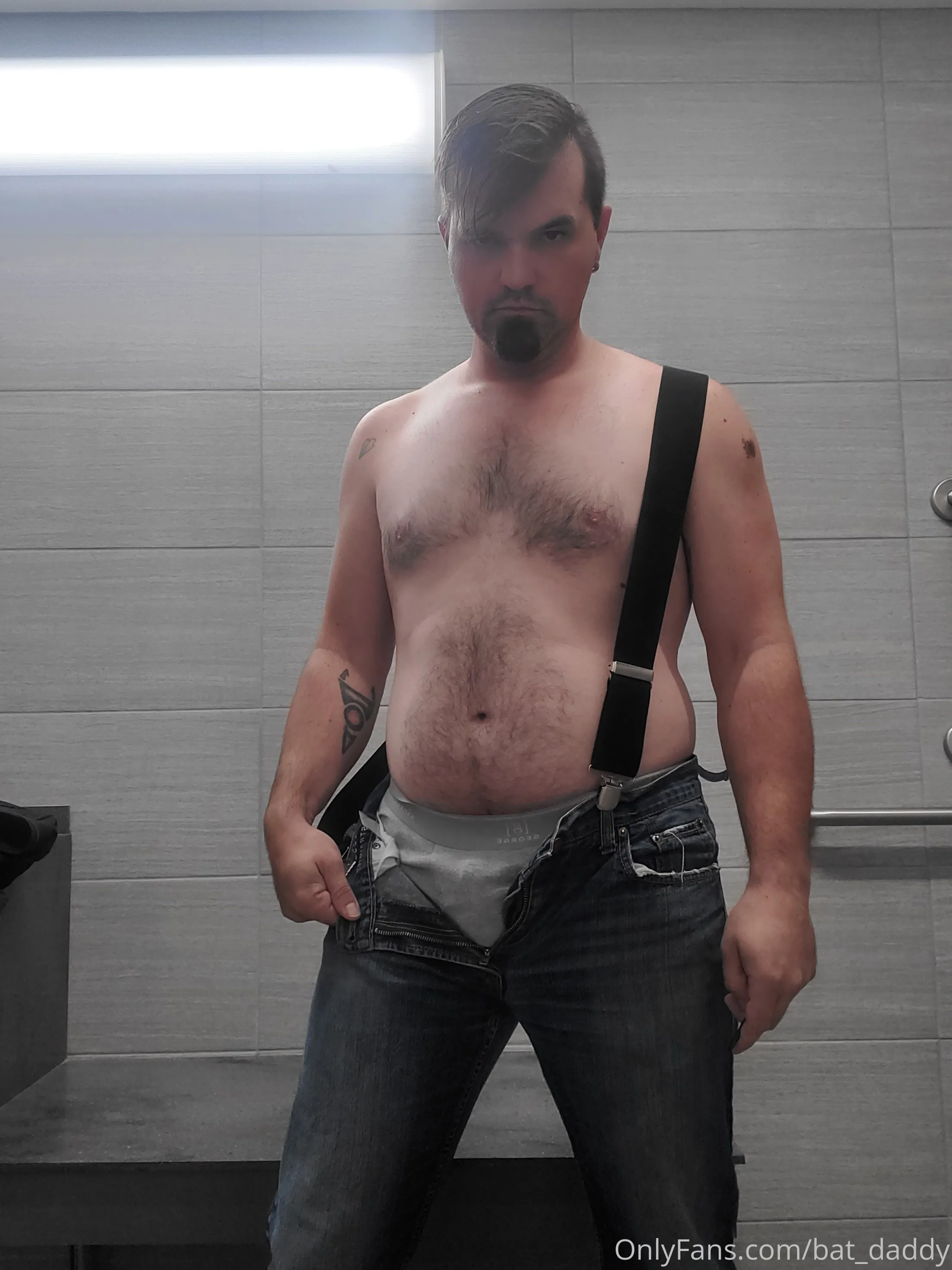 Joshua OnlyFans free account photo 12 - bat_daddy nudes and sex tapes