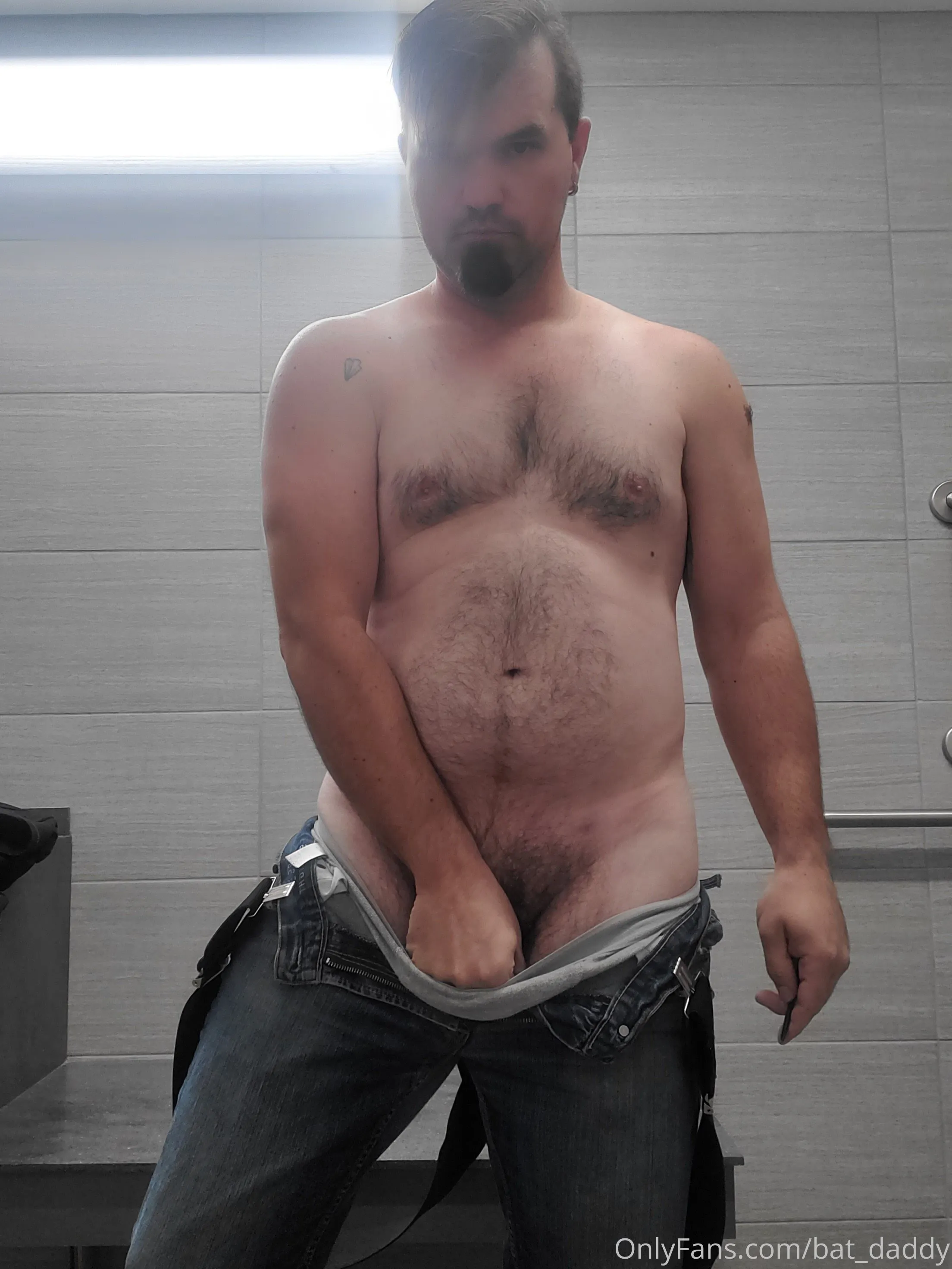 Joshua OnlyFans free account photo 11 - bat_daddy nudes and sex tapes