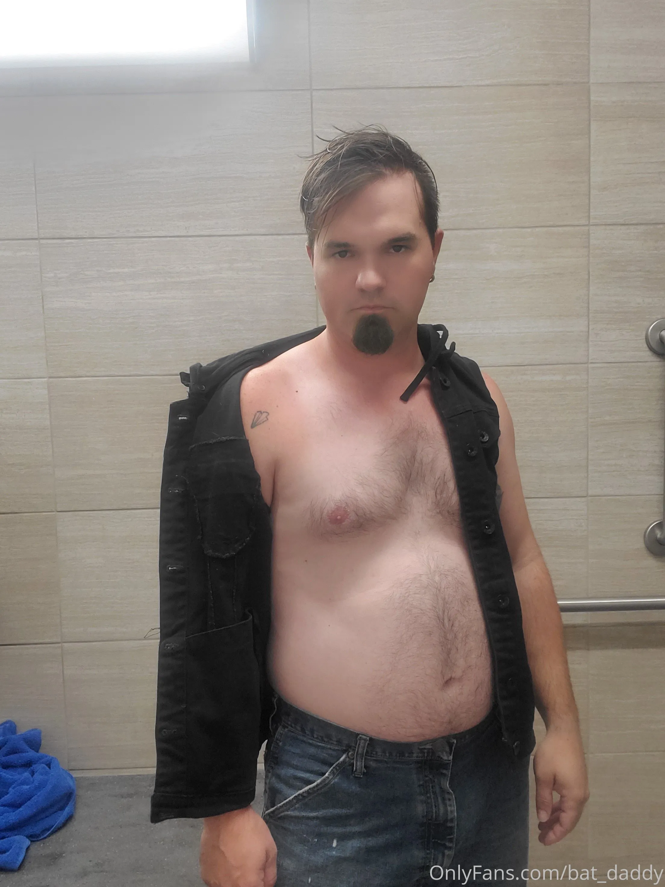 Joshua OnlyFans free account photo 6 - bat_daddy nudes and sex tapes