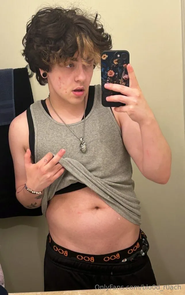 Jax 💫 OnlyFans free account photo 10 - blo0d_r0ach nudes and sex tapes