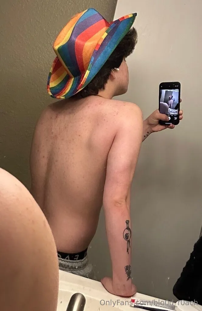 Jax 💫 OnlyFans free account photo 6 - blo0d_r0ach nudes and sex tapes