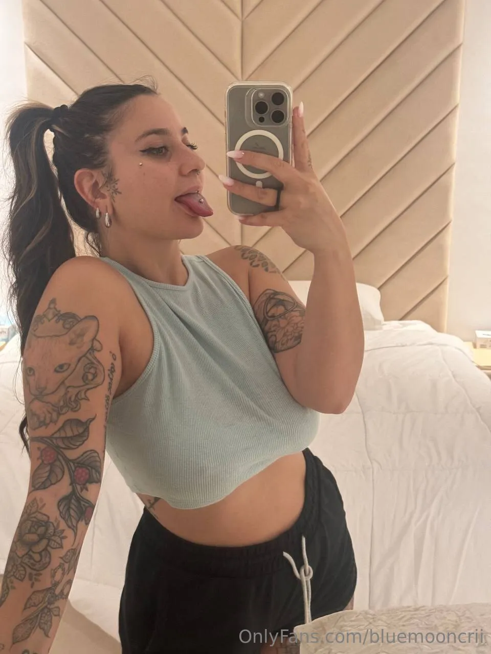 𝗕𝗹𝘂𝗲𝗠𝗼𝗼𝗻𝗖𝗿𝗶 🌙 OnlyFans free account photo 4 - bluemooncrii nudes and sex tapes