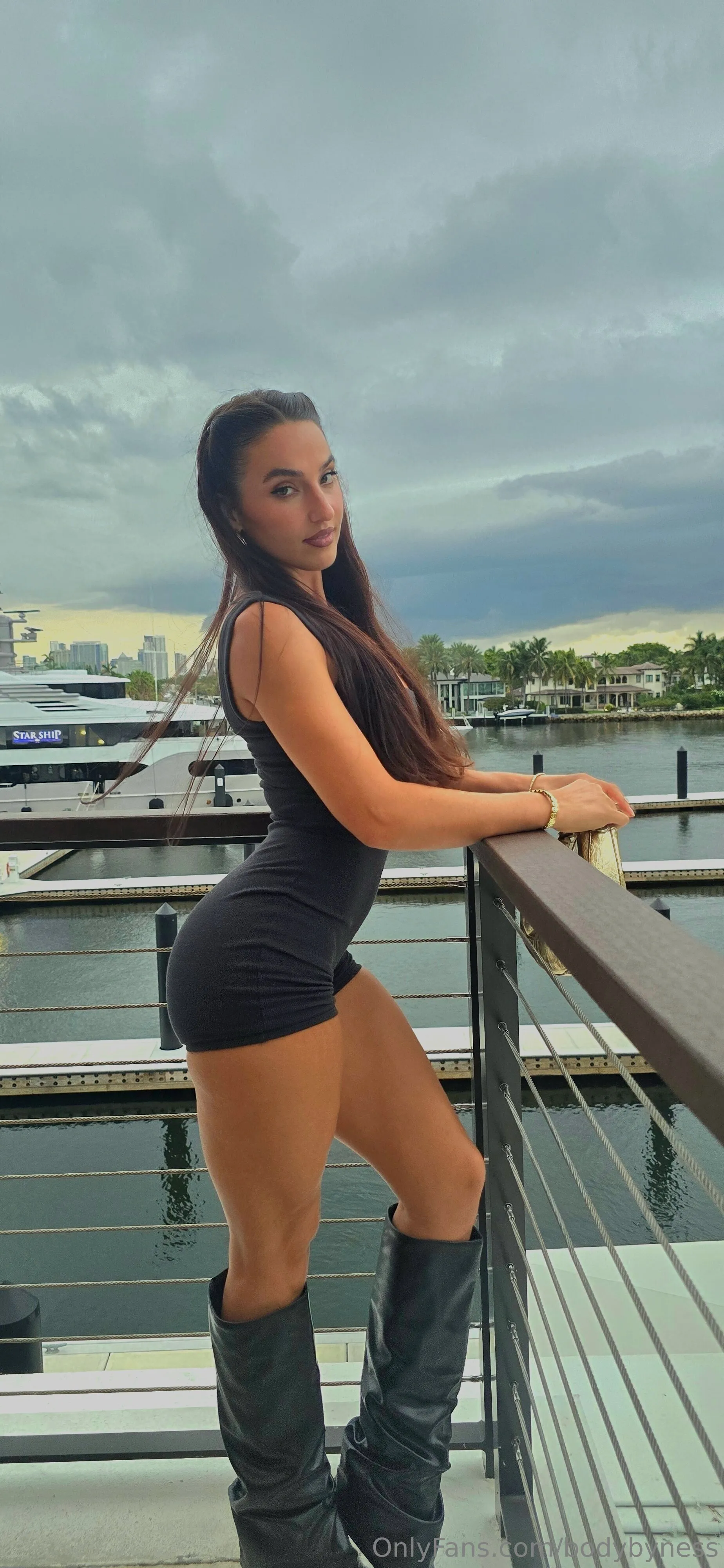 Vanessa 💚 OnlyFans free account photo 3 - bodybyness nudes and sex tapes