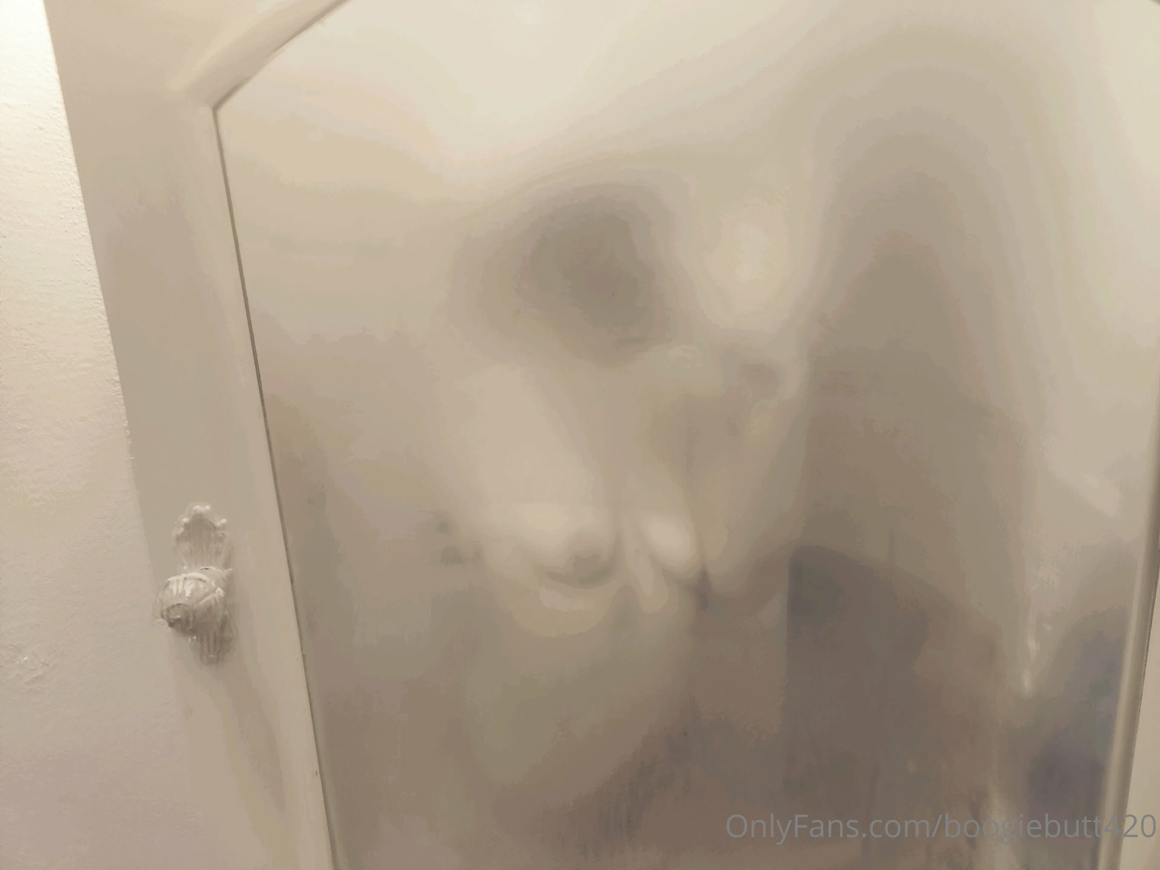 April OnlyFans free account photo 14 - boogiebutt420 nudes and sex tapes