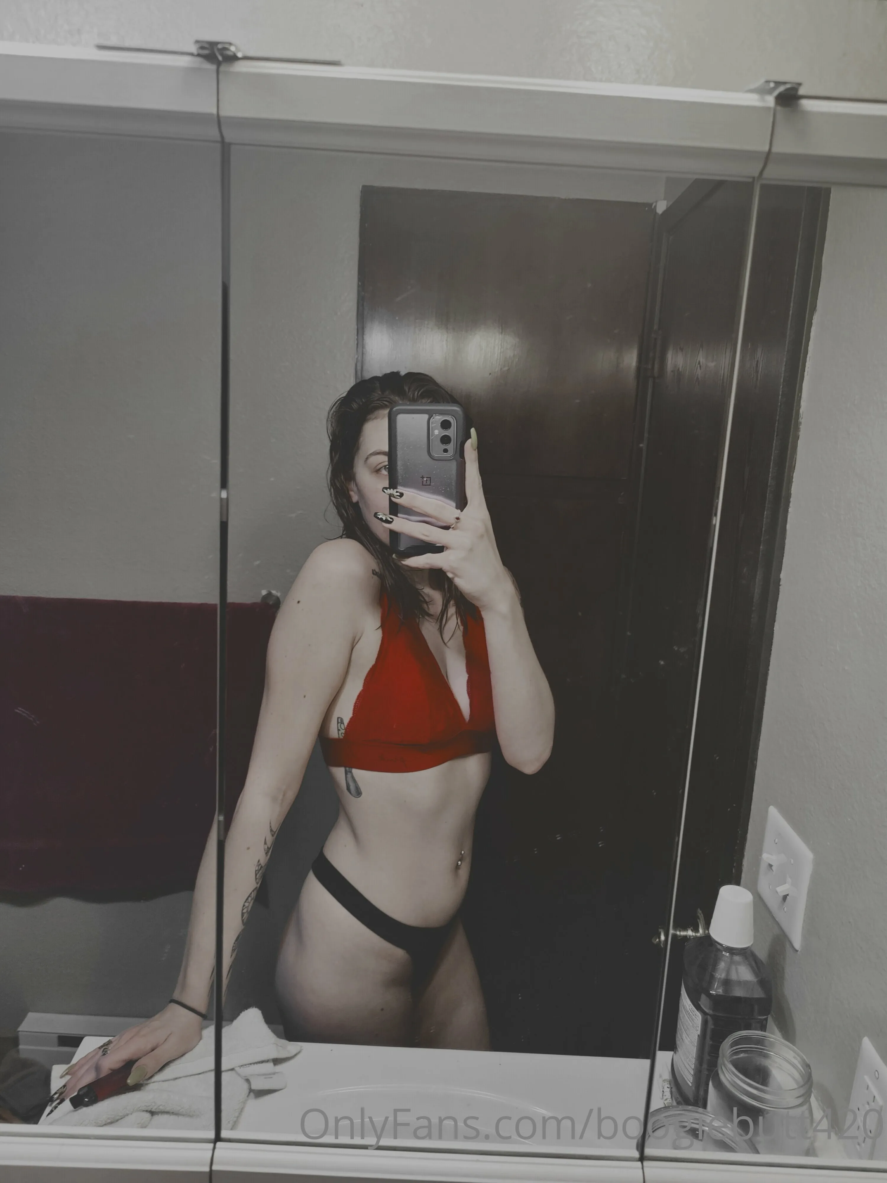 April OnlyFans free account photo 3 - boogiebutt420 nudes and sex tapes