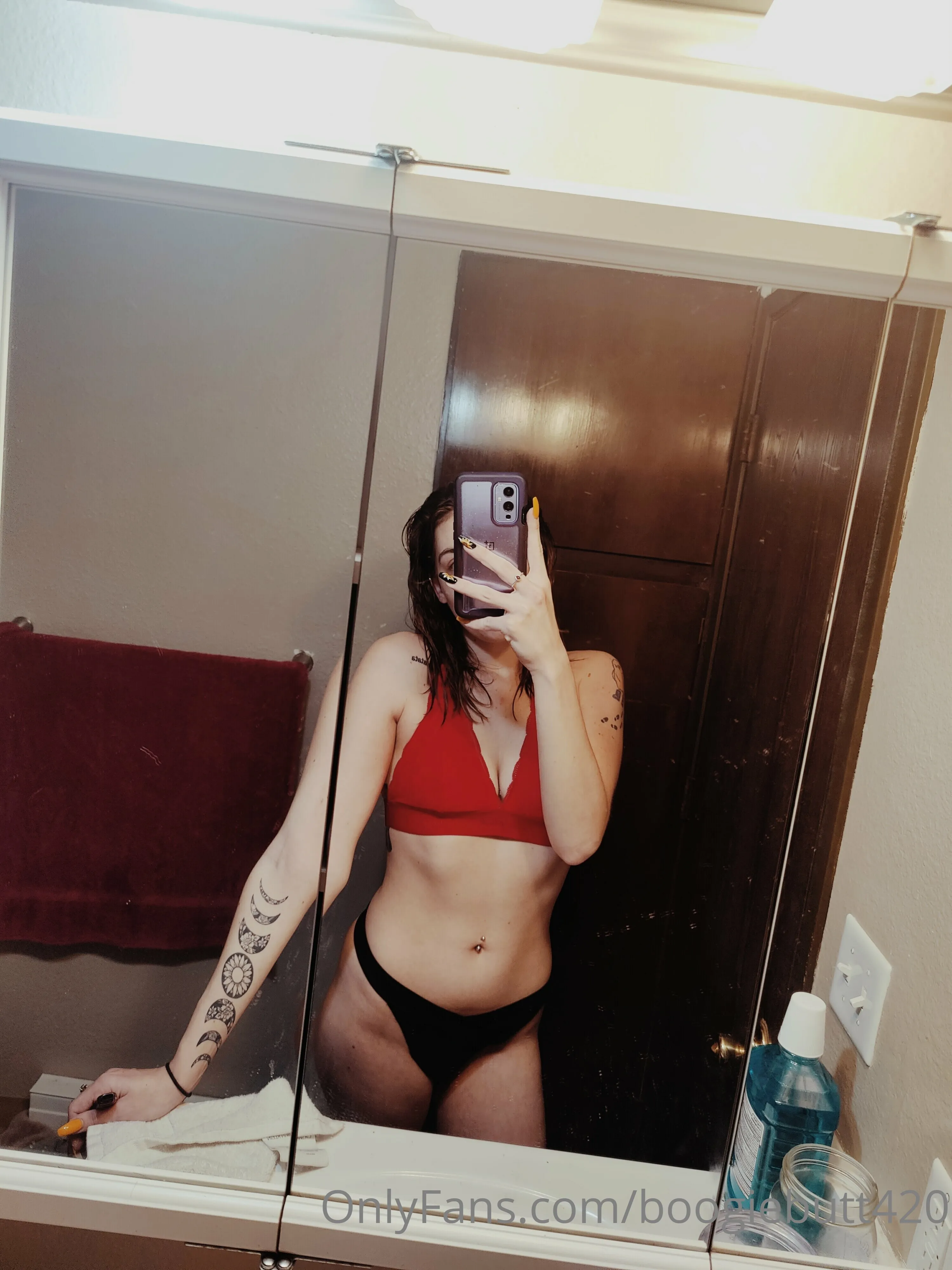 April OnlyFans free account photo 2 - boogiebutt420 nudes and sex tapes