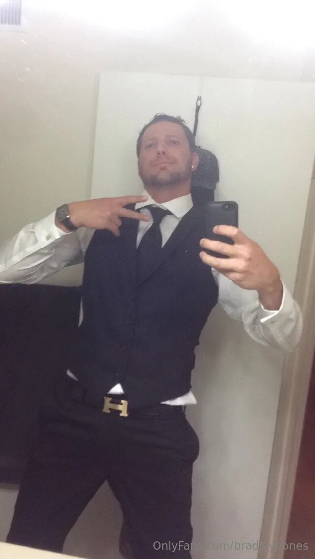 Brad OnlyFans free account photo 3 - bradleybones nudes and sex tapes