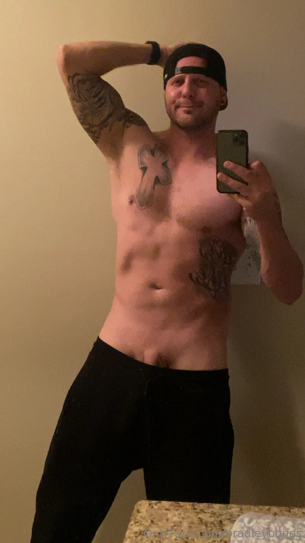 Brad OnlyFans free account photo 2 - bradleybones nudes and sex tapes
