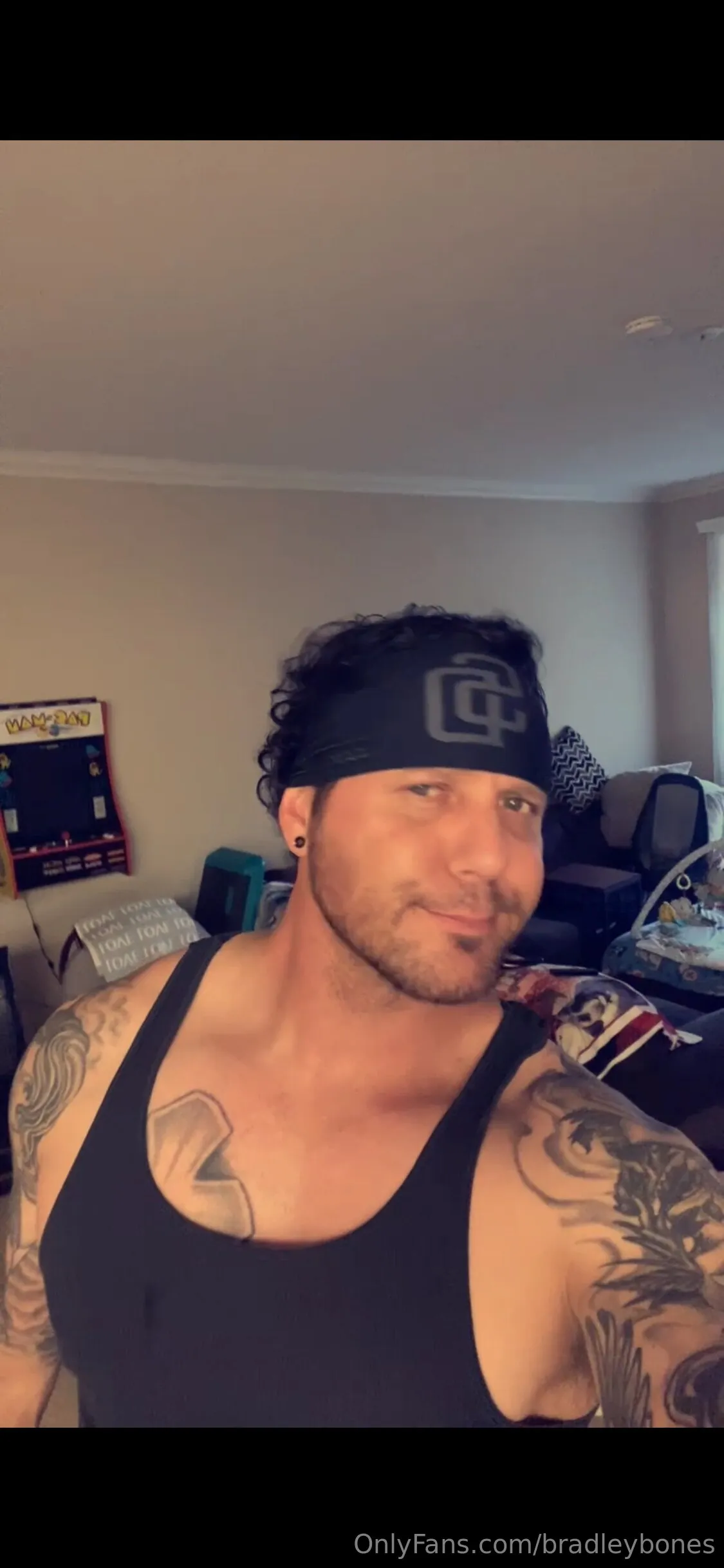 Brad OnlyFans free account photo 1 - bradleybones nudes and sex tapes