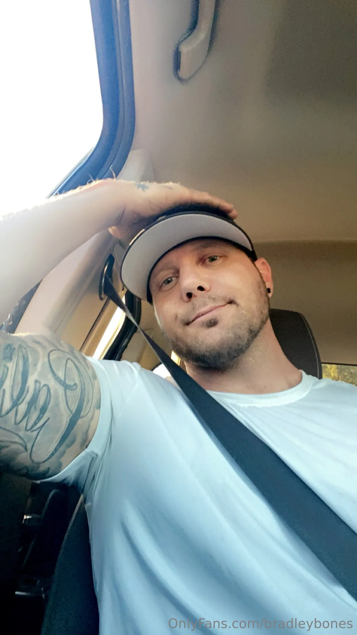 Brad OnlyFans free account photo 5 - bradleybones nudes and sex tapes