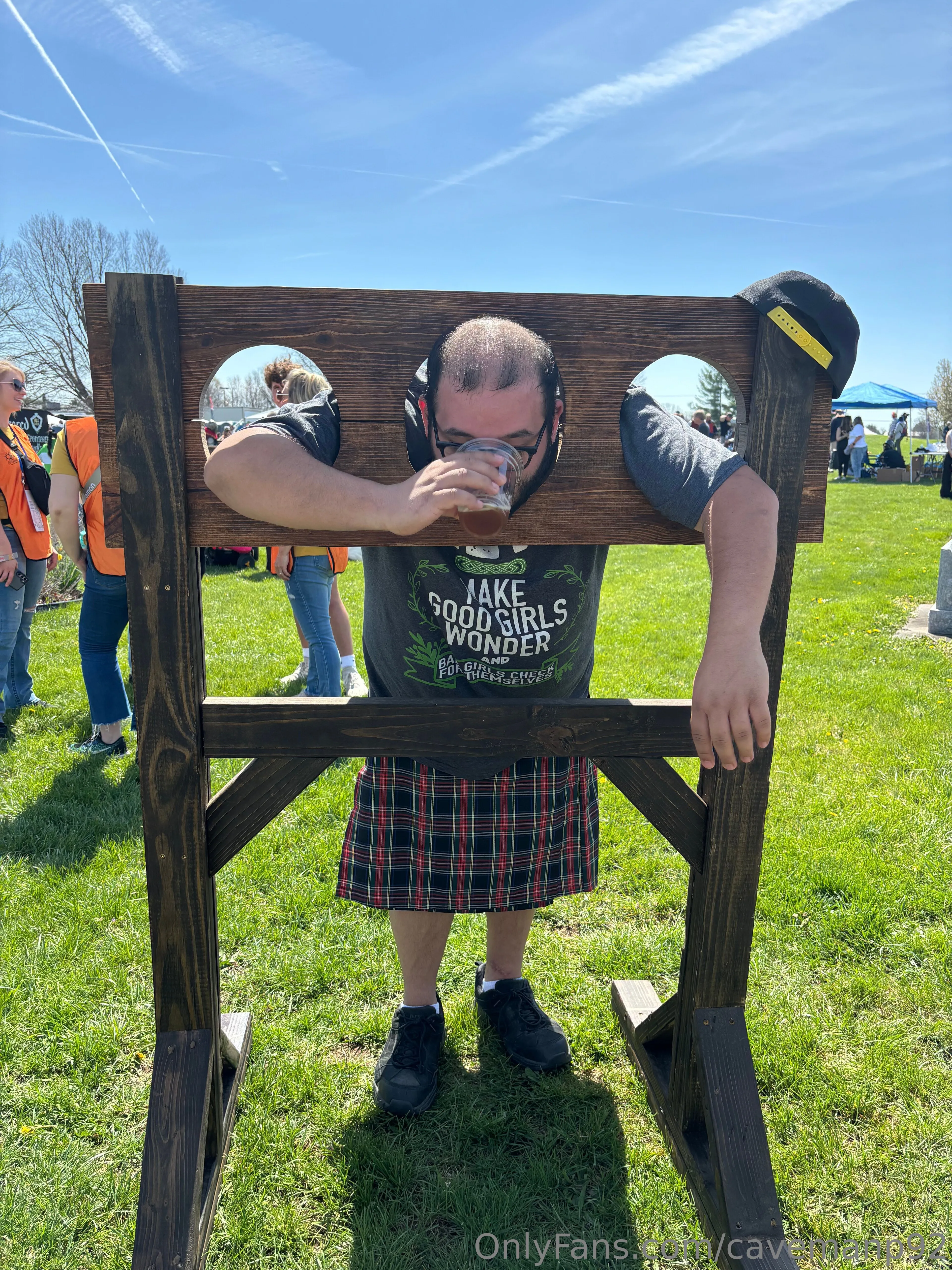 Stoned fluffy guy OnlyFans free account photo 1 - cavemanp92 nudes and sex tapes