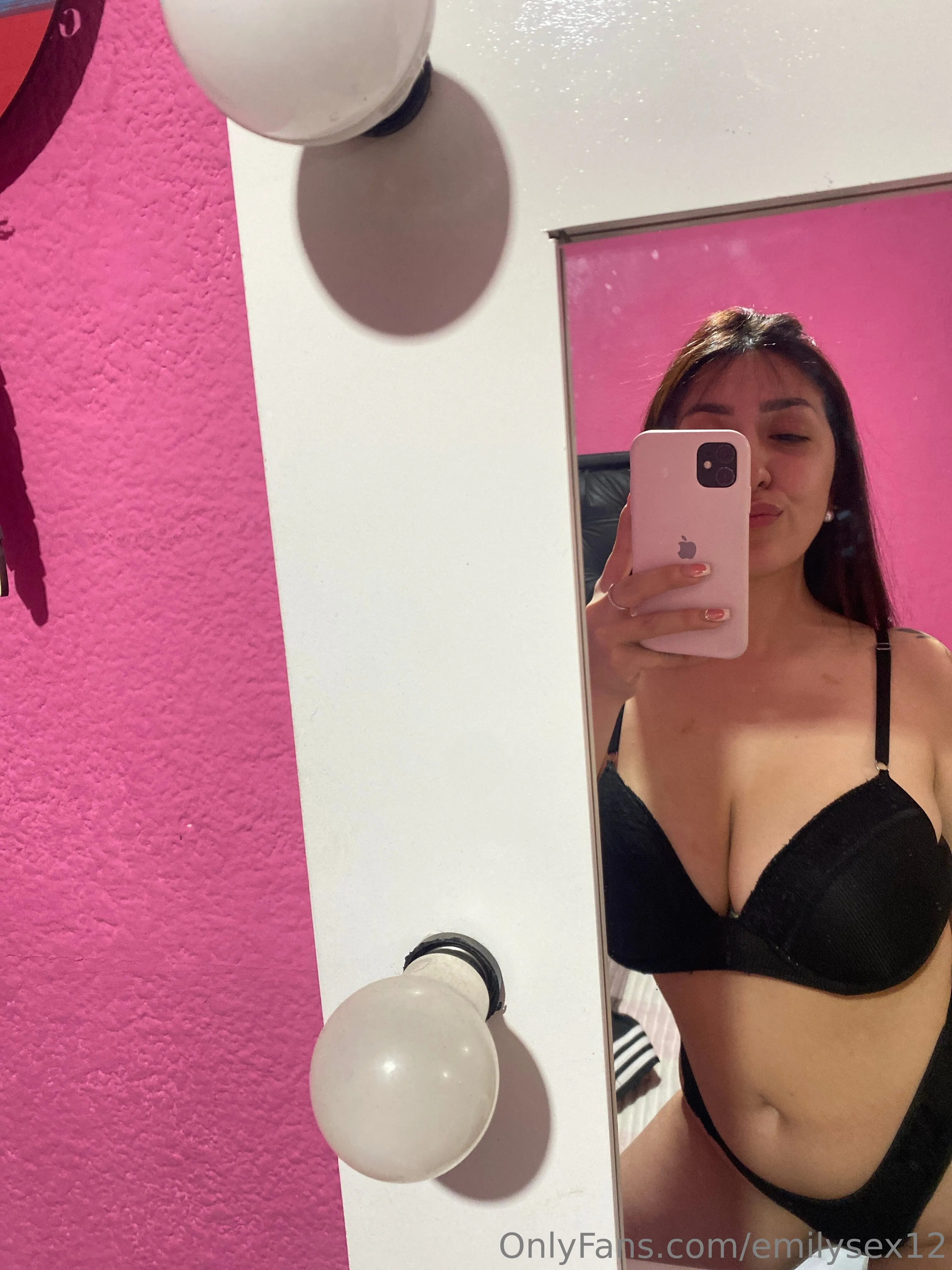 Emily OnlyFans free account photo 10 - emilysex12 nudes and sex tapes