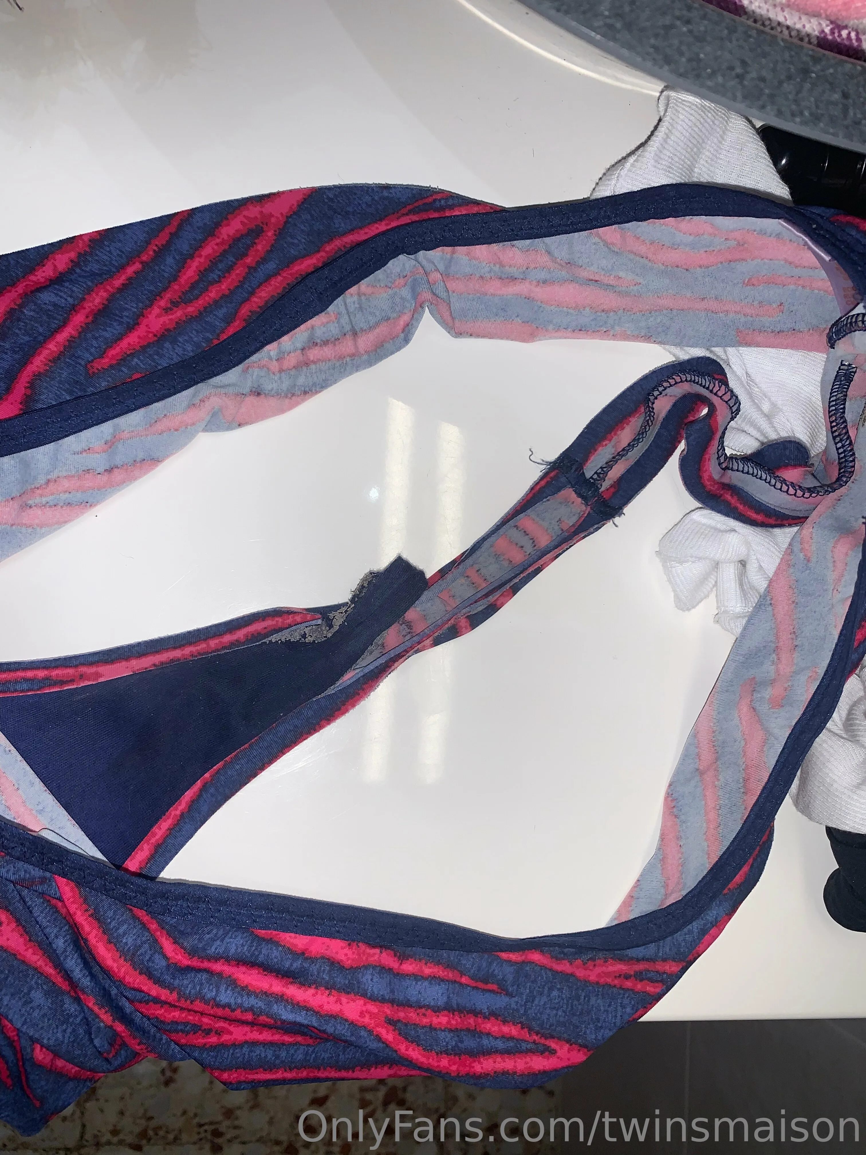 RO & LU FAT BIG ASS OnlyFans free account photo 14 - fatbigasstwins nudes and sex tapes