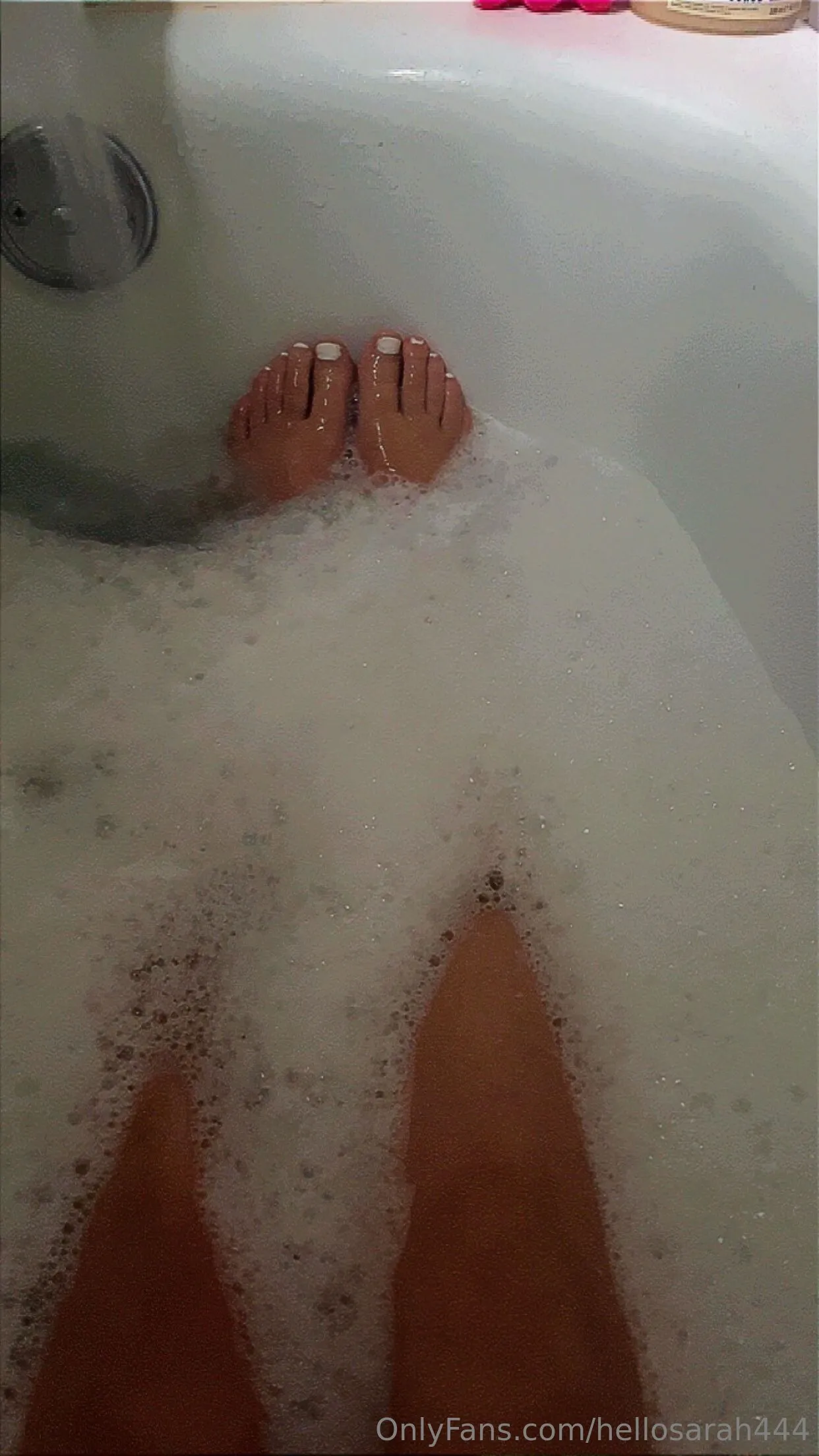 Sarah OnlyFans free account photo 1 - hellosarah444 nudes and sex tapes