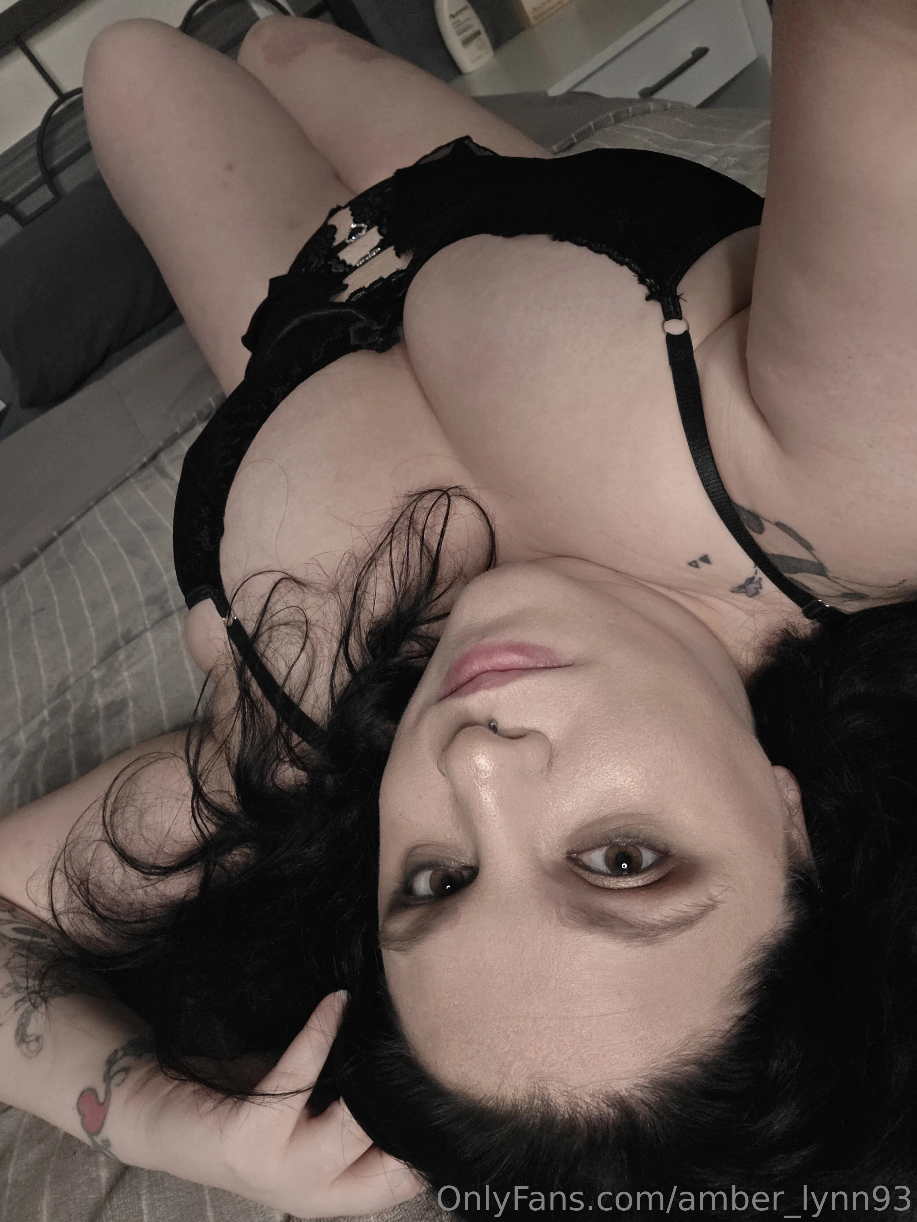 Naughty_housewife OnlyFans free account photo 2 - amber_lynn93 nudes and sex tapes