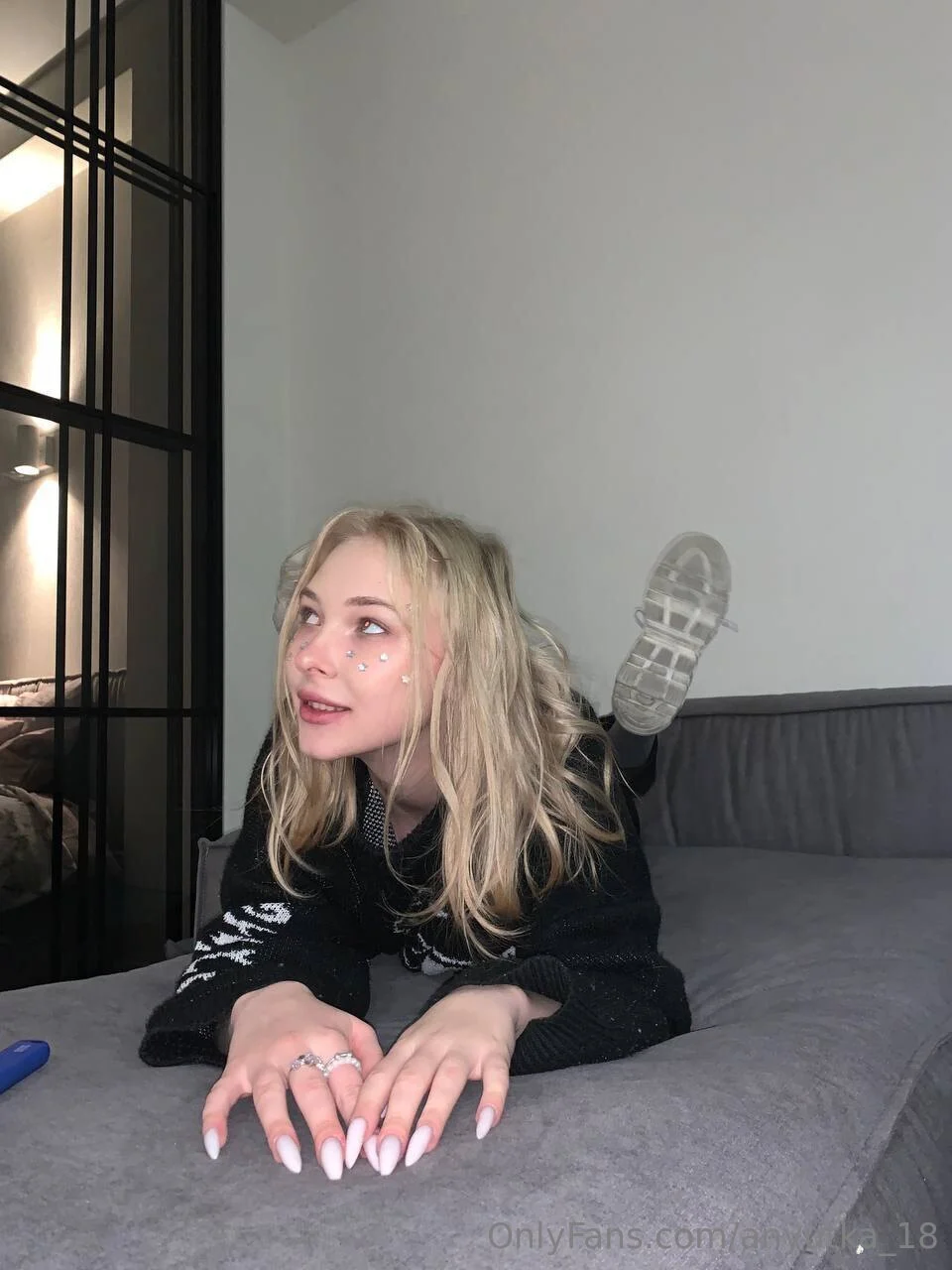 ☀️ 𝓐𝓷𝓷𝓪 ☀️ OnlyFans free account photo 6 - anyutka_18 nudes and sex tapes