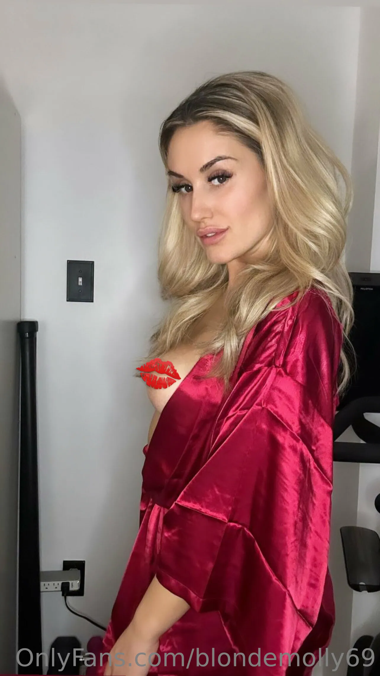 Molly OnlyFans free account photo 16 - blondemolly69 nudes and sex tapes