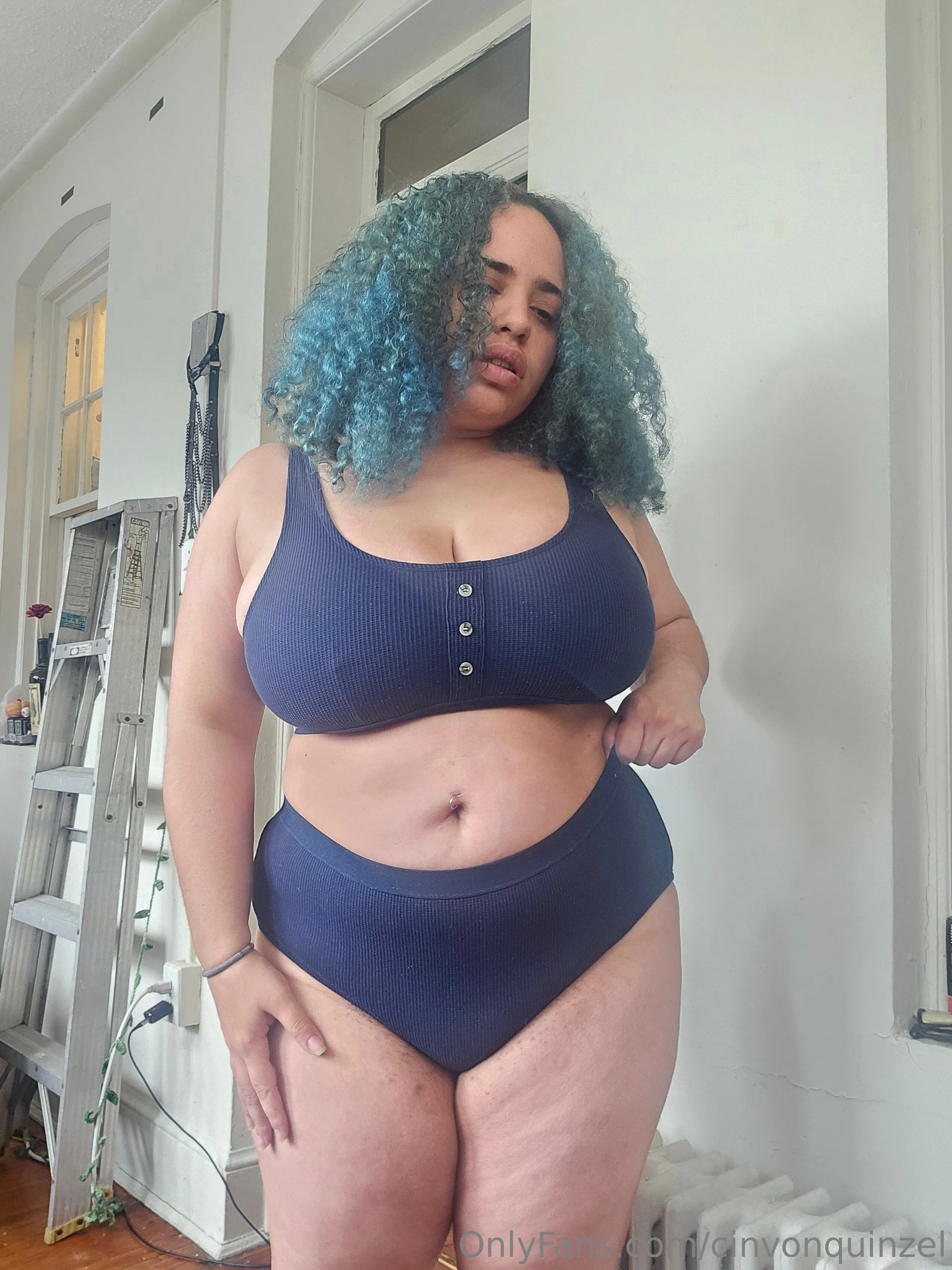 Cin' OnlyFans free account photo 37 - cinvonquinzel nudes and sex tapes