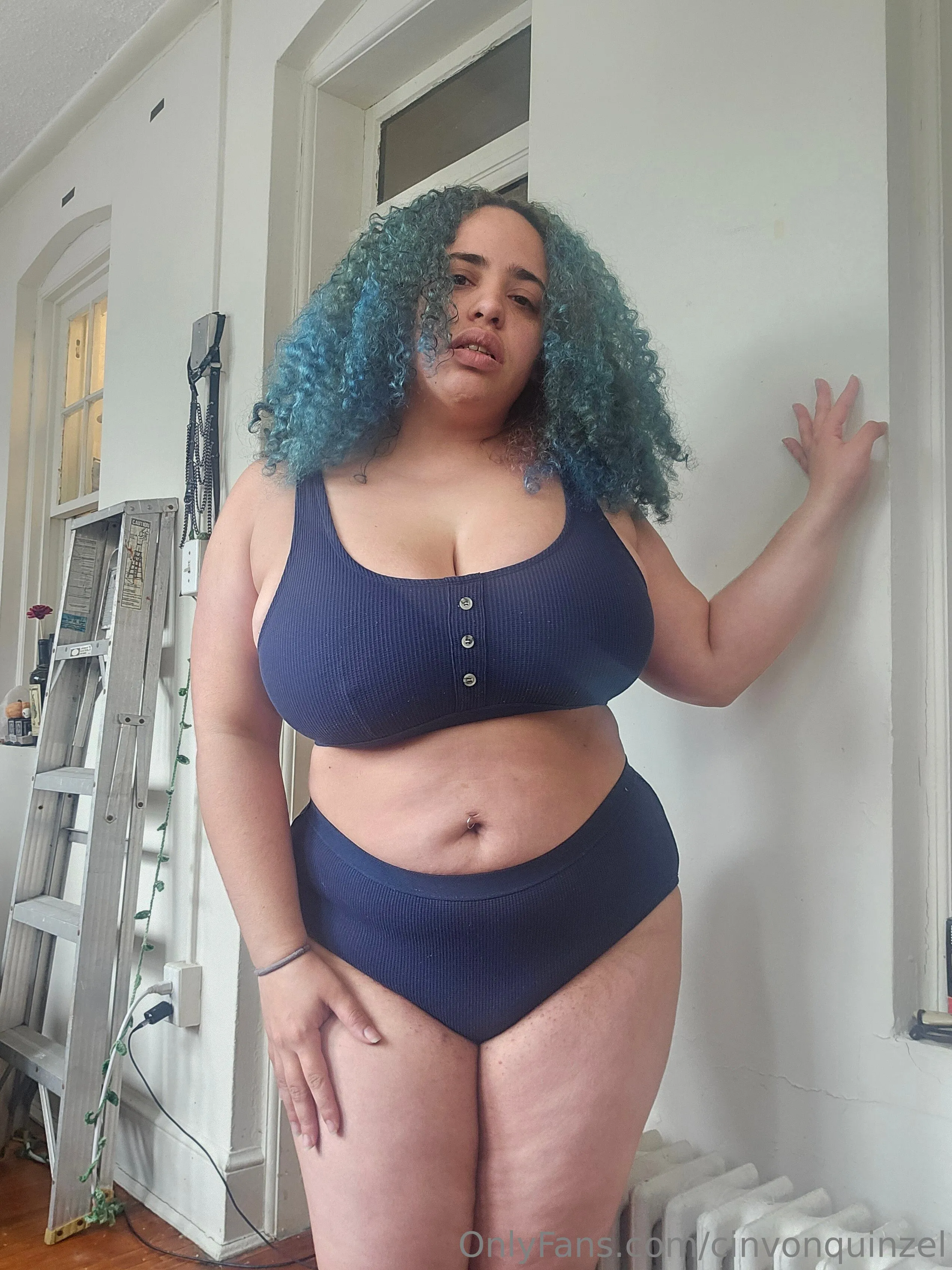 Cin' OnlyFans free account photo 36 - cinvonquinzel nudes and sex tapes