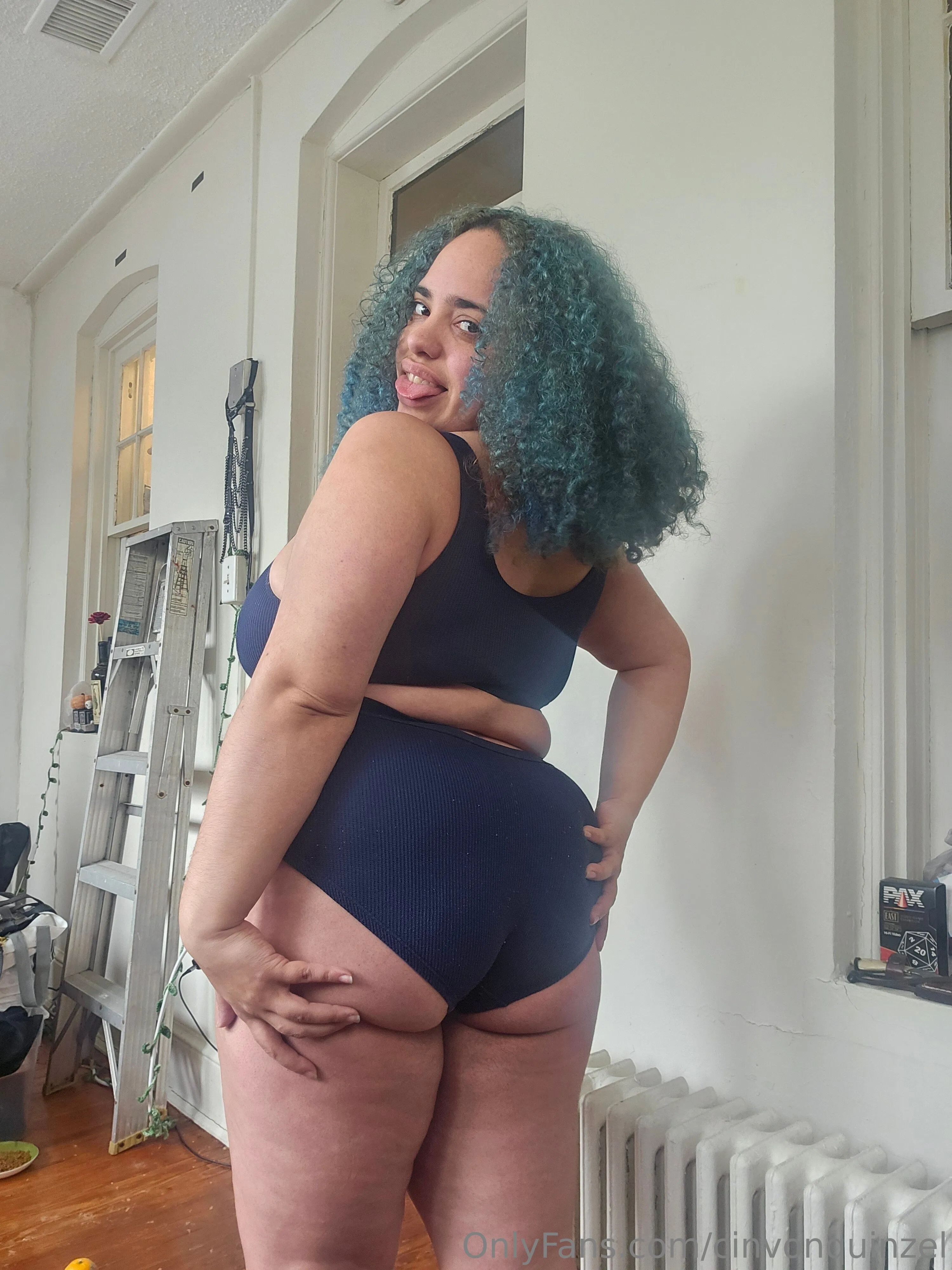 Cin' OnlyFans free account photo 35 - cinvonquinzel nudes and sex tapes