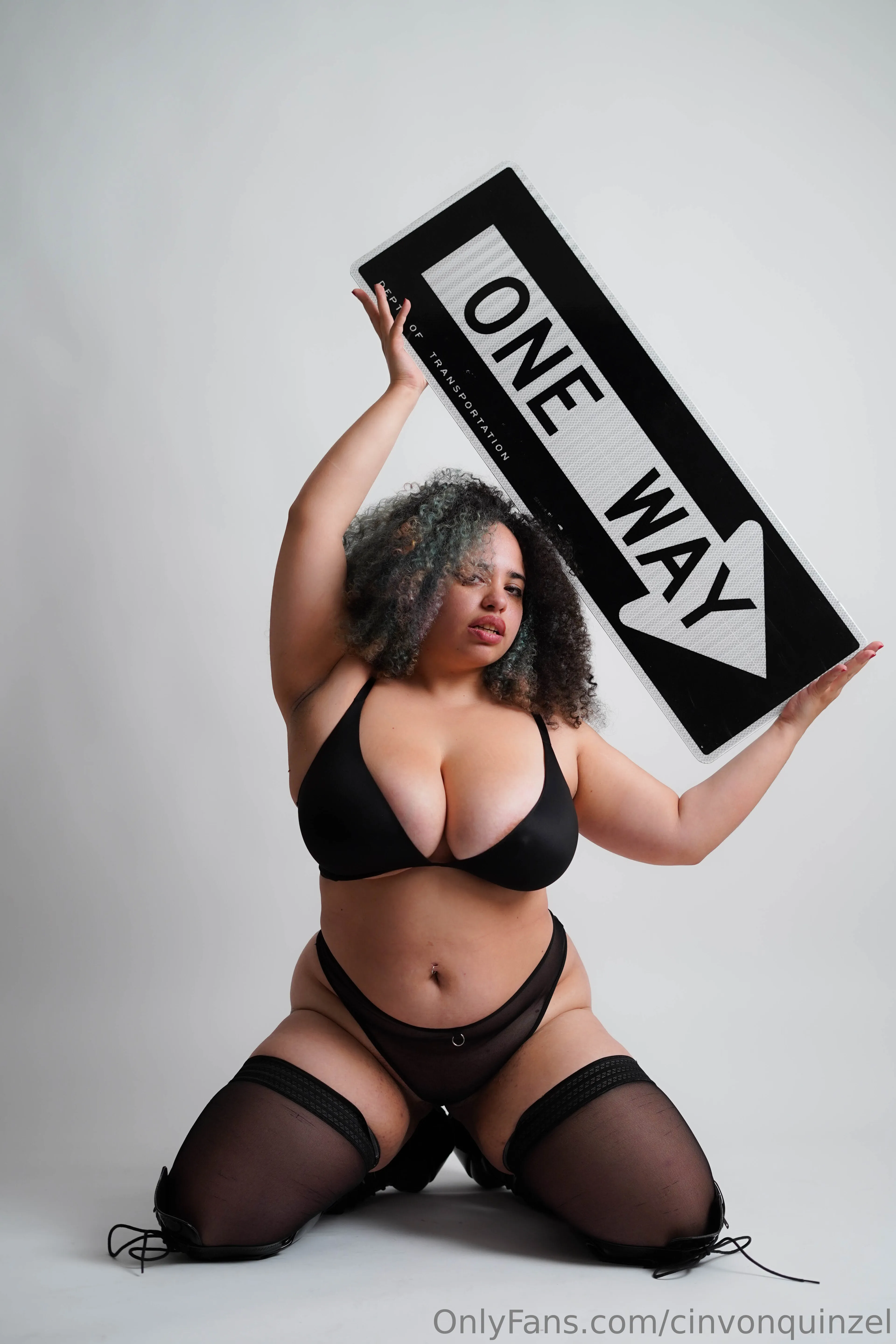 Cin' OnlyFans free account photo 32 - cinvonquinzel nudes and sex tapes