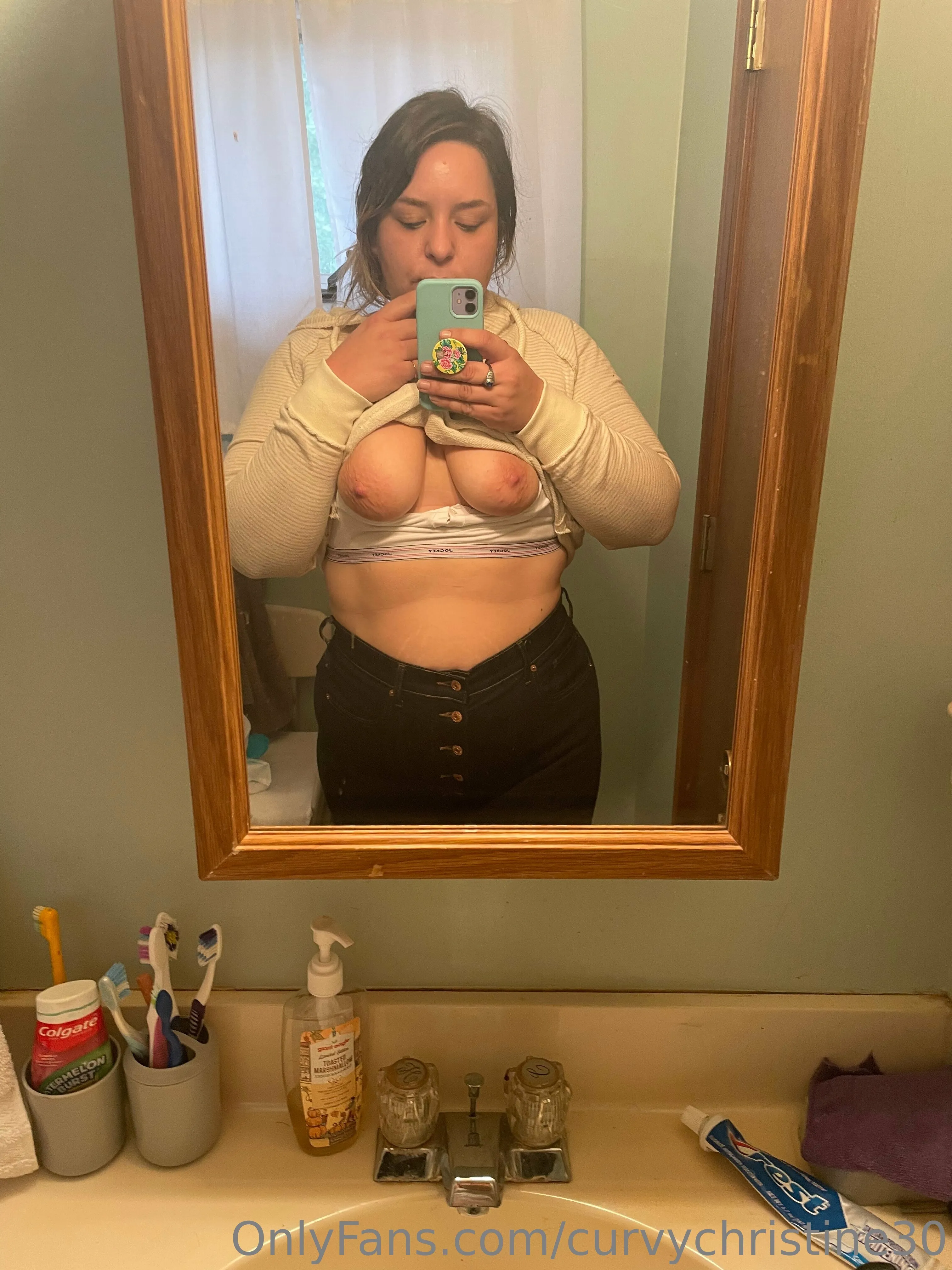 Christine OnlyFans free account photo 19 - curvychristine30 nudes and sex tapes