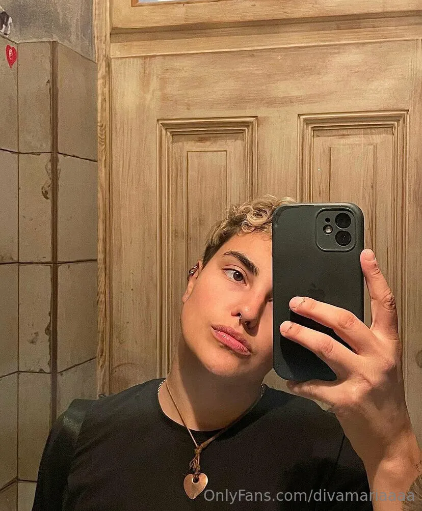 YoungDiva OnlyFans free account photo 9 - divamariaaaa nudes and sex tapes