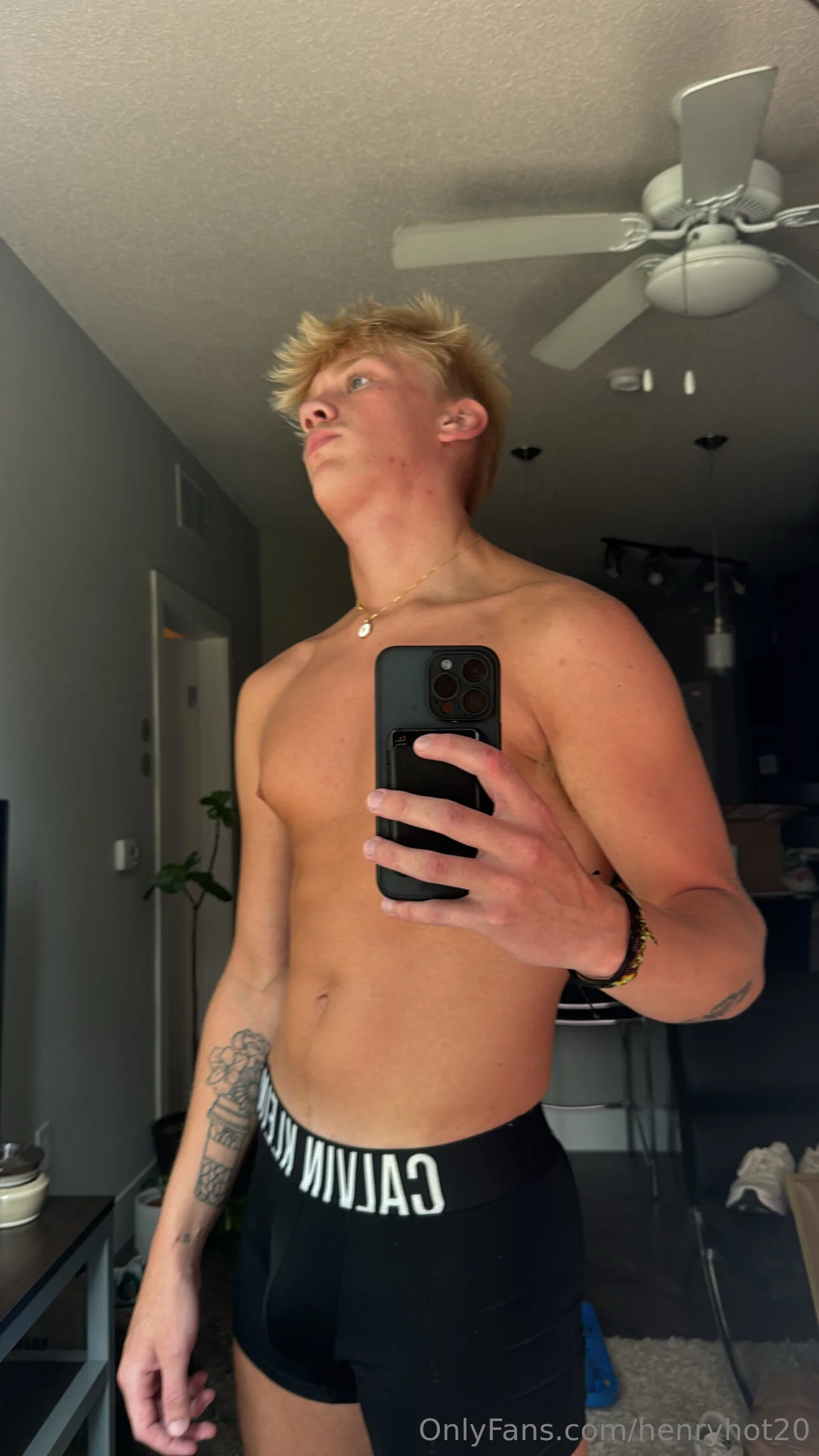 henryhot OnlyFans free account photo 4 - henryhot20 nudes and sex tapes