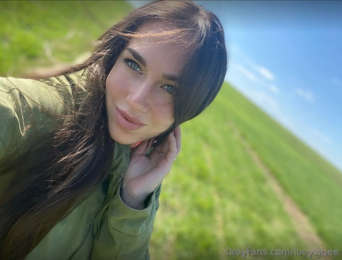 LUCY BLUE OnlyFans free account photo 23 - lucybluee nudes and sex tapes