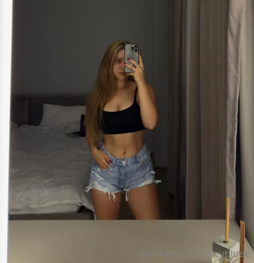 LUCY BLUE OnlyFans free account photo 20 - lucybluee nudes and sex tapes