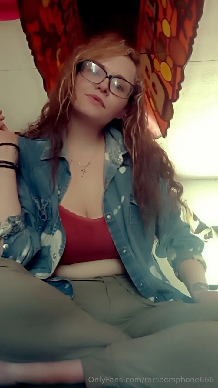 Itsallybitch OnlyFans free account photo 11 - mrspersphone666 nudes and sex tapes