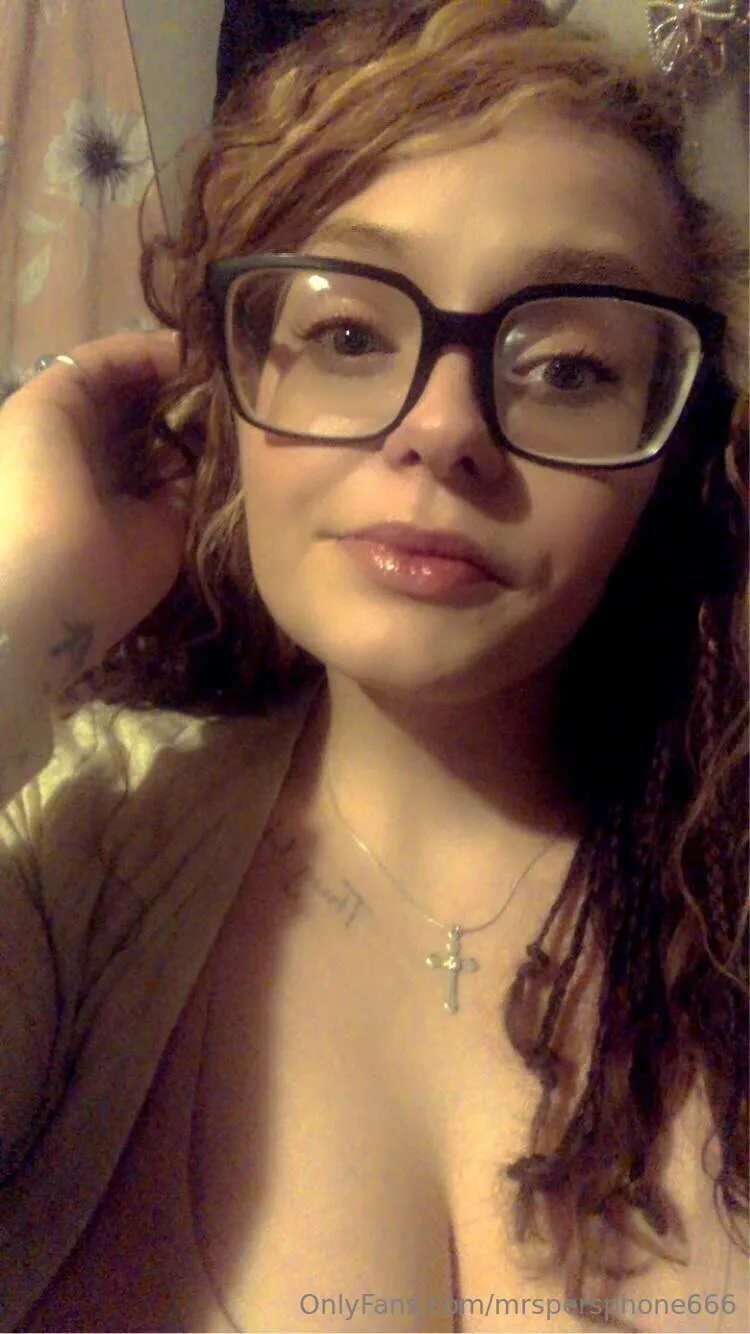 Itsallybitch OnlyFans free account photo 8 - mrspersphone666 nudes and sex tapes