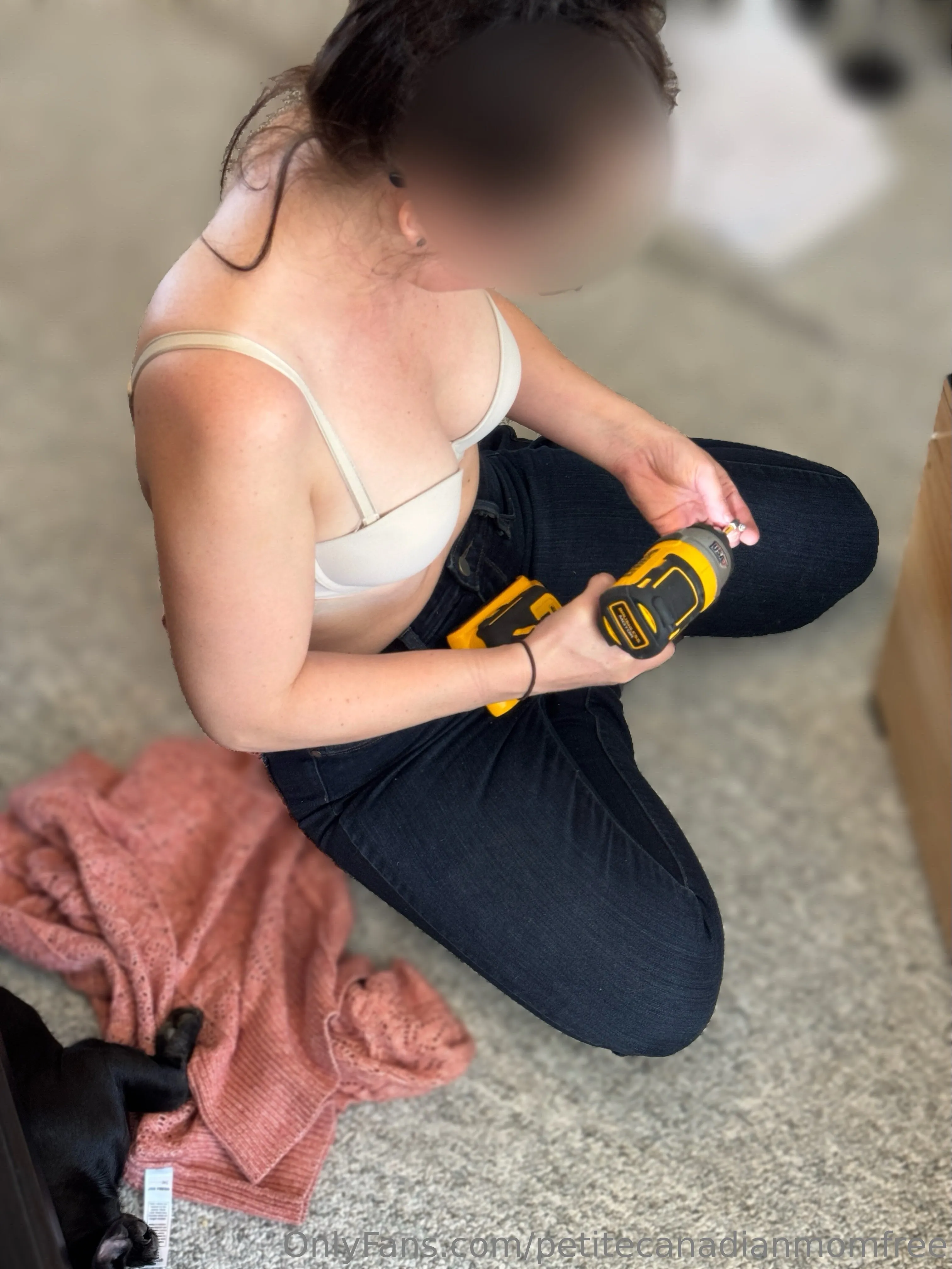 PetiteCanadianMomFREE OnlyFans free account photo 3 - petitecanadianmomfree nudes and sex tapes