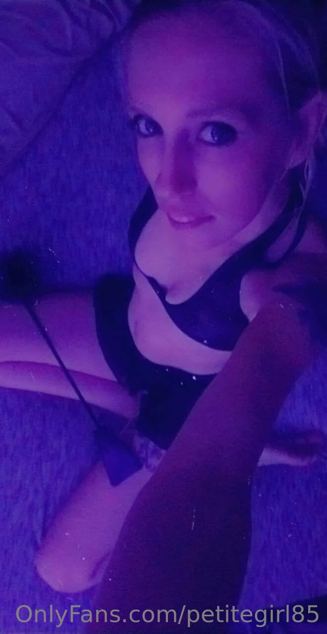 Petite Girl OnlyFans free account photo 17 - petitegirl29 nudes and sex tapes