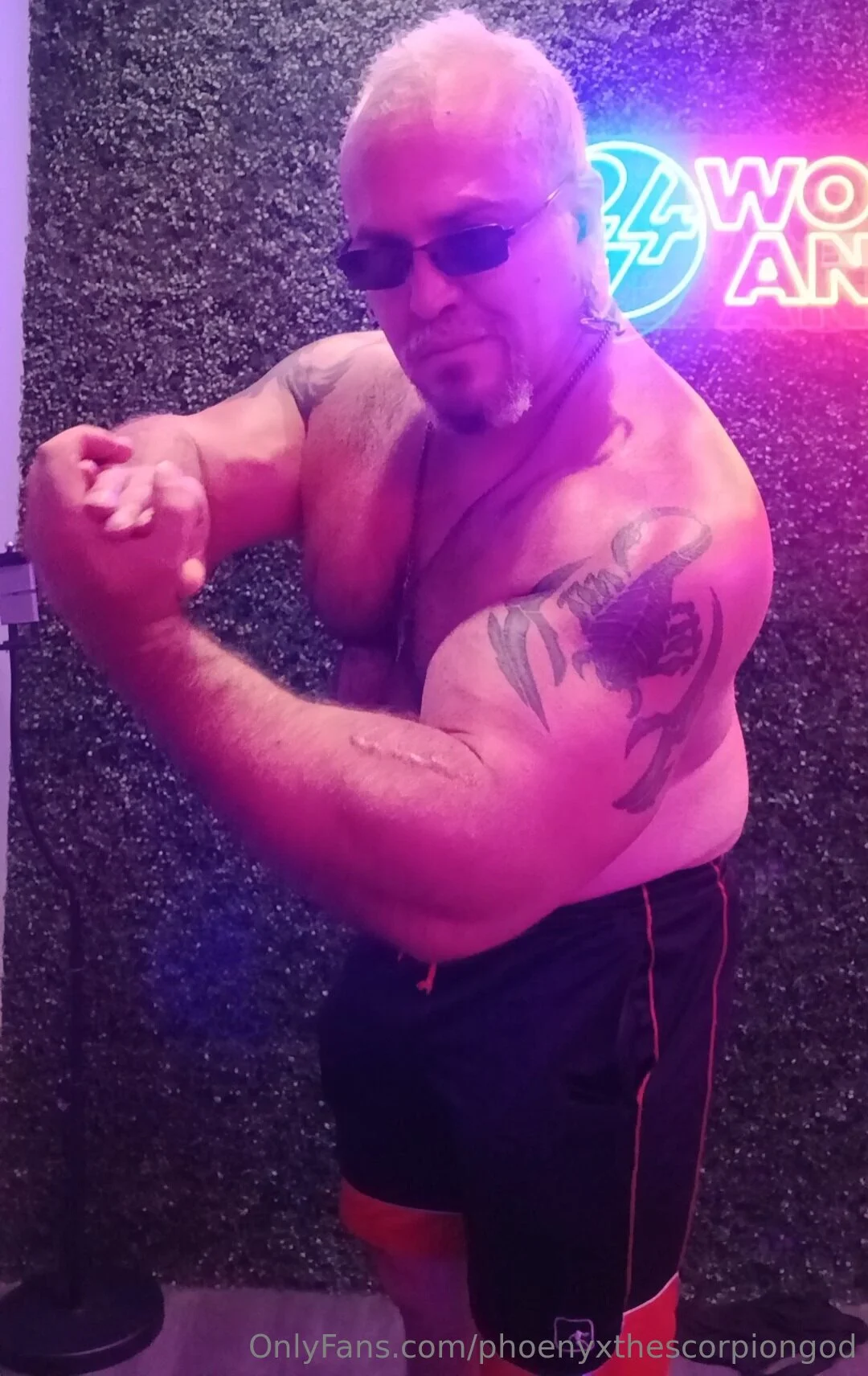 Phoenyx, The Scorpion God 💪😎🦂 OnlyFans free account photo 8 - phoenyxthescorpiongod nudes and sex tapes