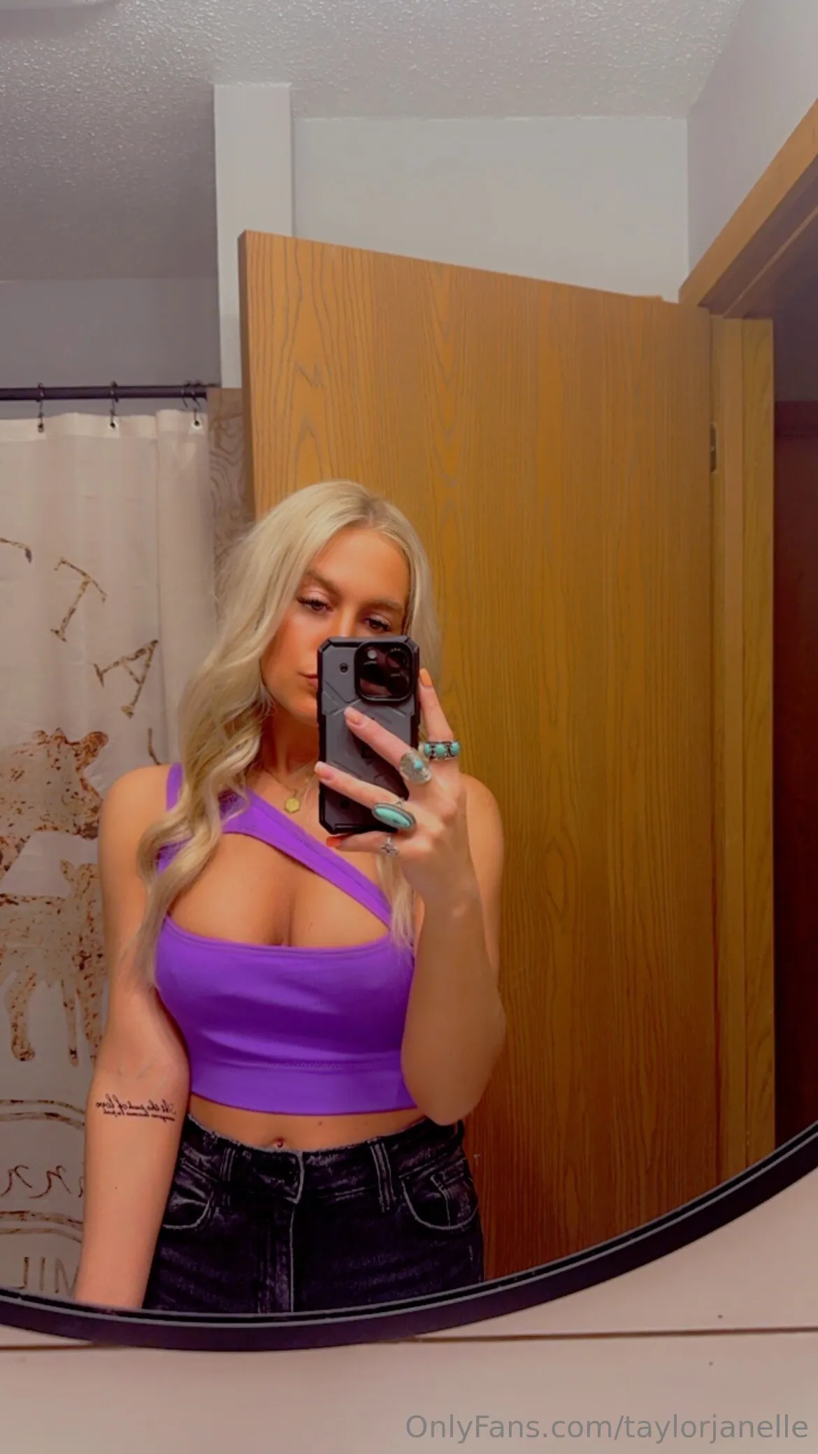 Taylor Janelle OnlyFans free account photo 1 - taylorjanelle nudes and sex tapes