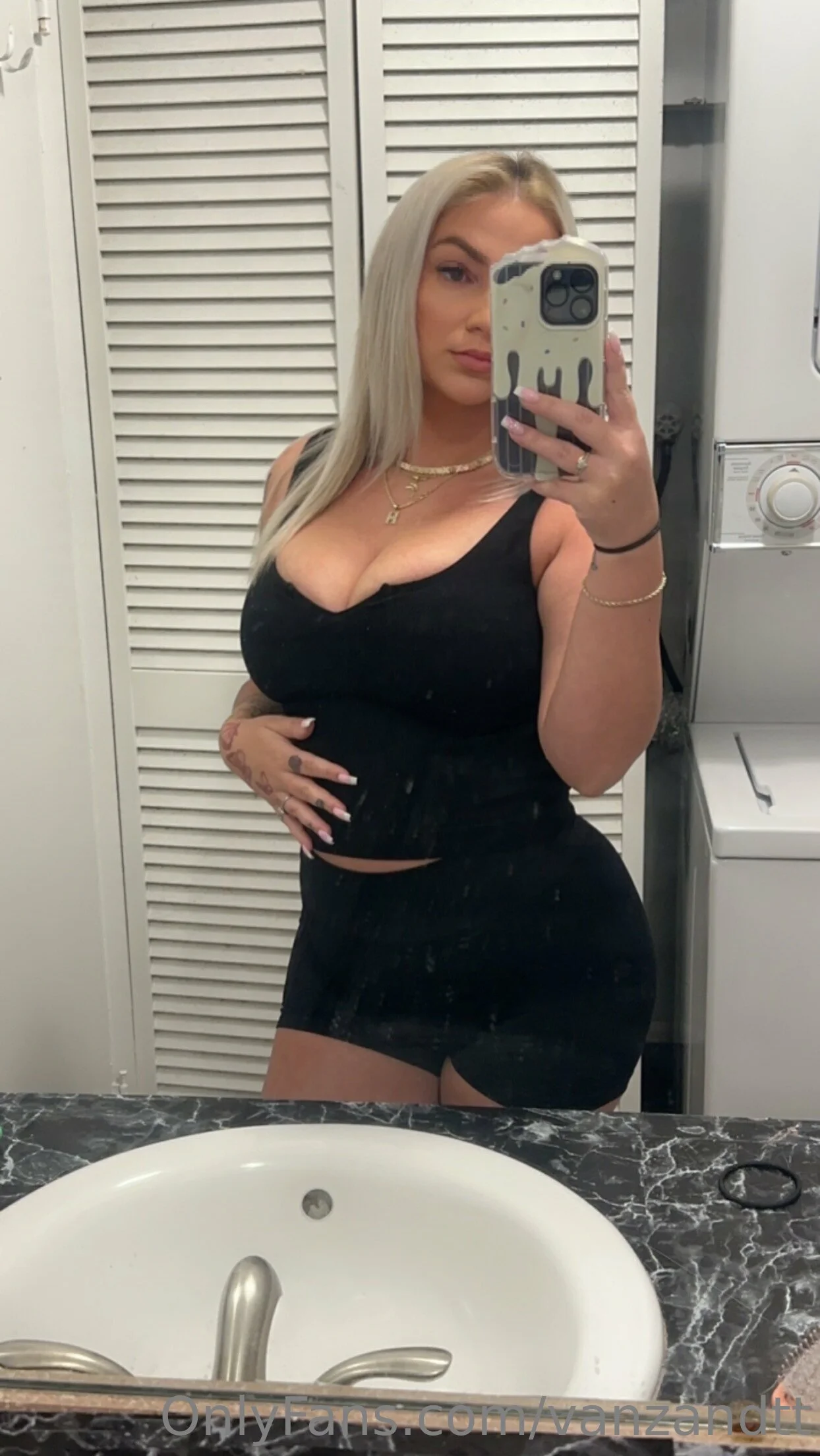 Hunt♥️ OnlyFans free account photo 5 - vanzandtt nudes and sex tapes