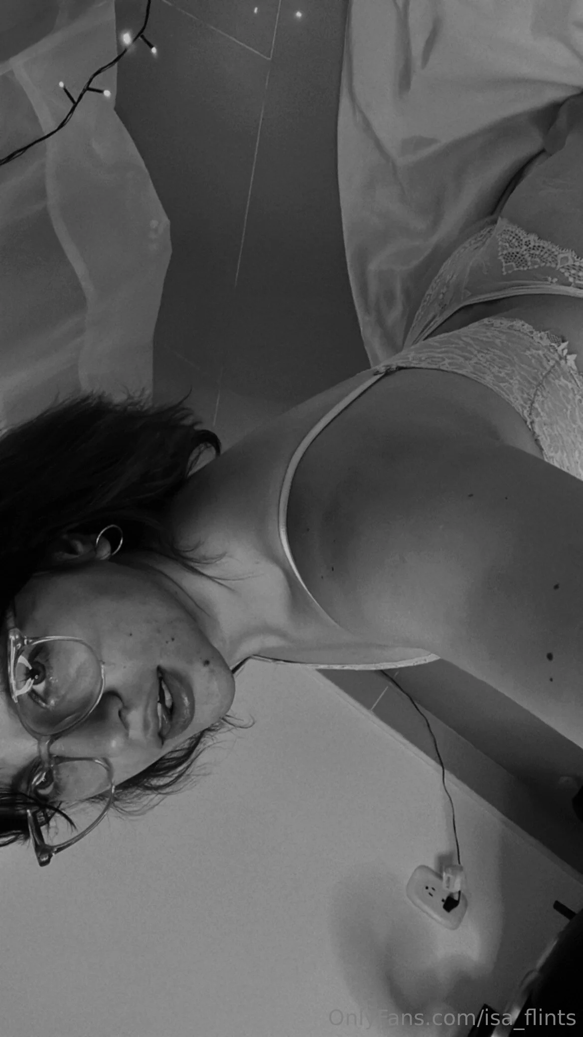 Isa OnlyFans free account photo 15 - isa_flints nudes and sex tapes