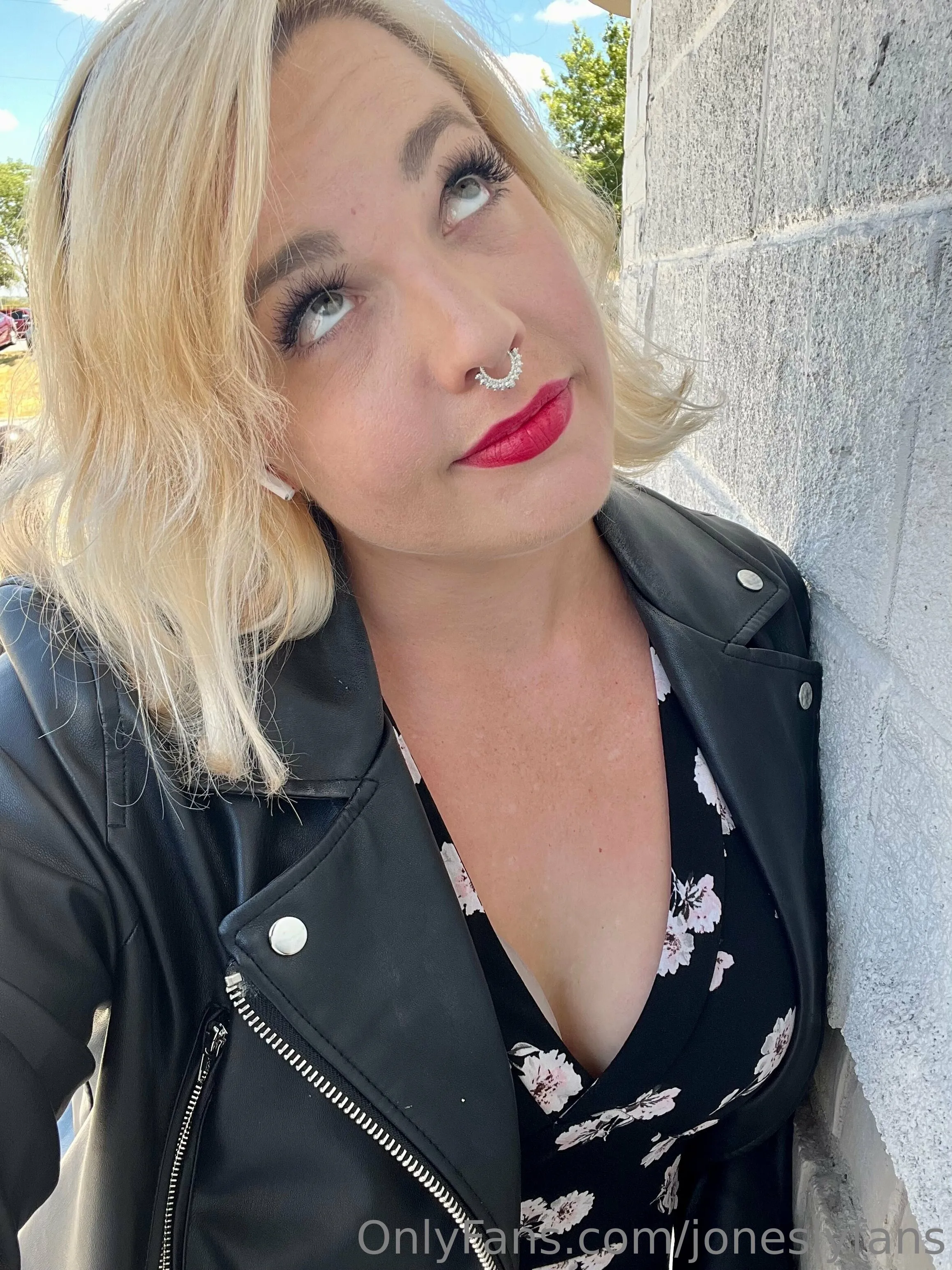 Michael and Lindsay Jones OnlyFans free account photo 7 - joneslyfans nudes and sex tapes